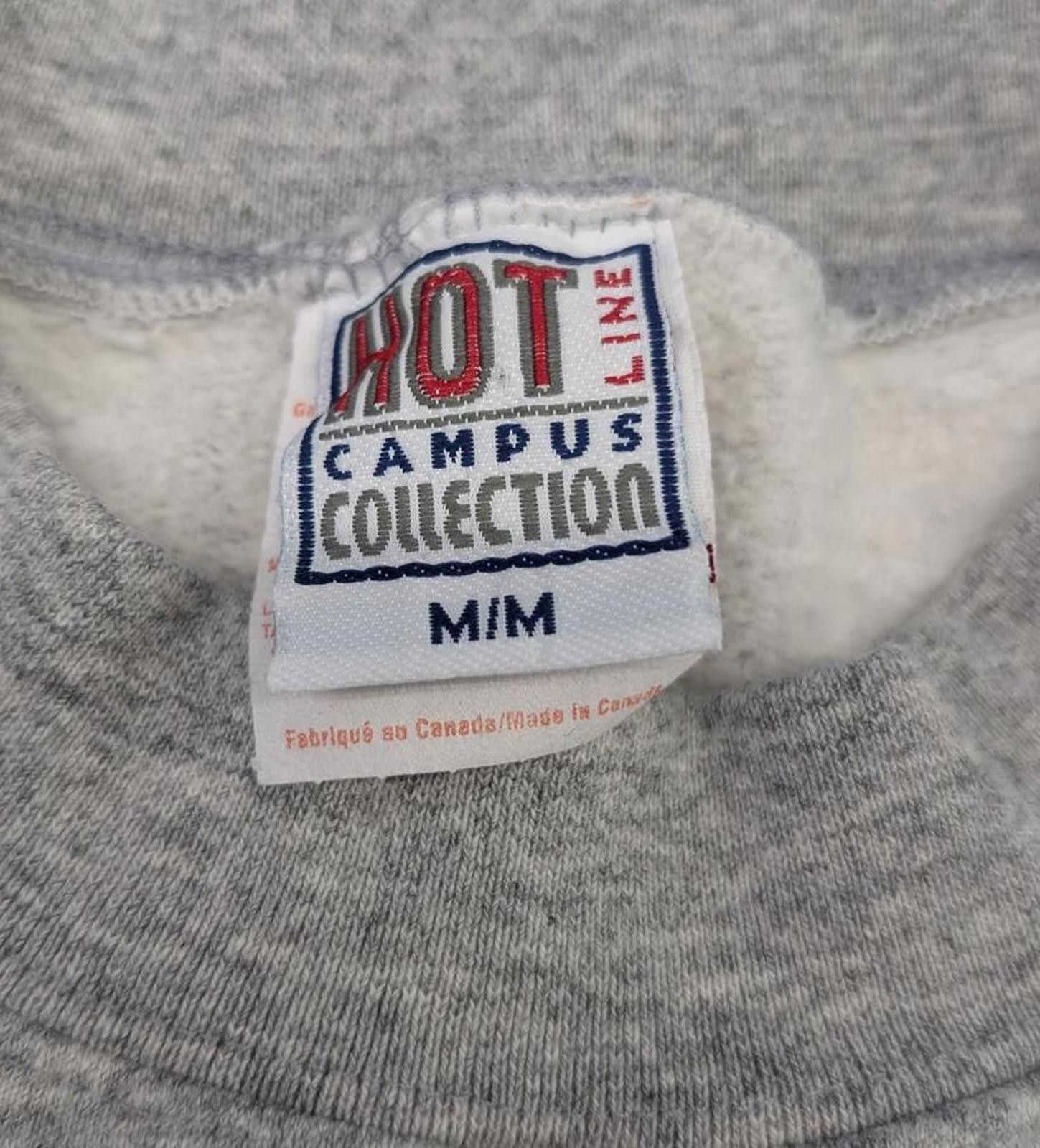 Vintage Vintage 90s University of Waterloo Canada Crew Neck Sweater Size US M / EU 48-50 / 2 - 3 Thumbnail