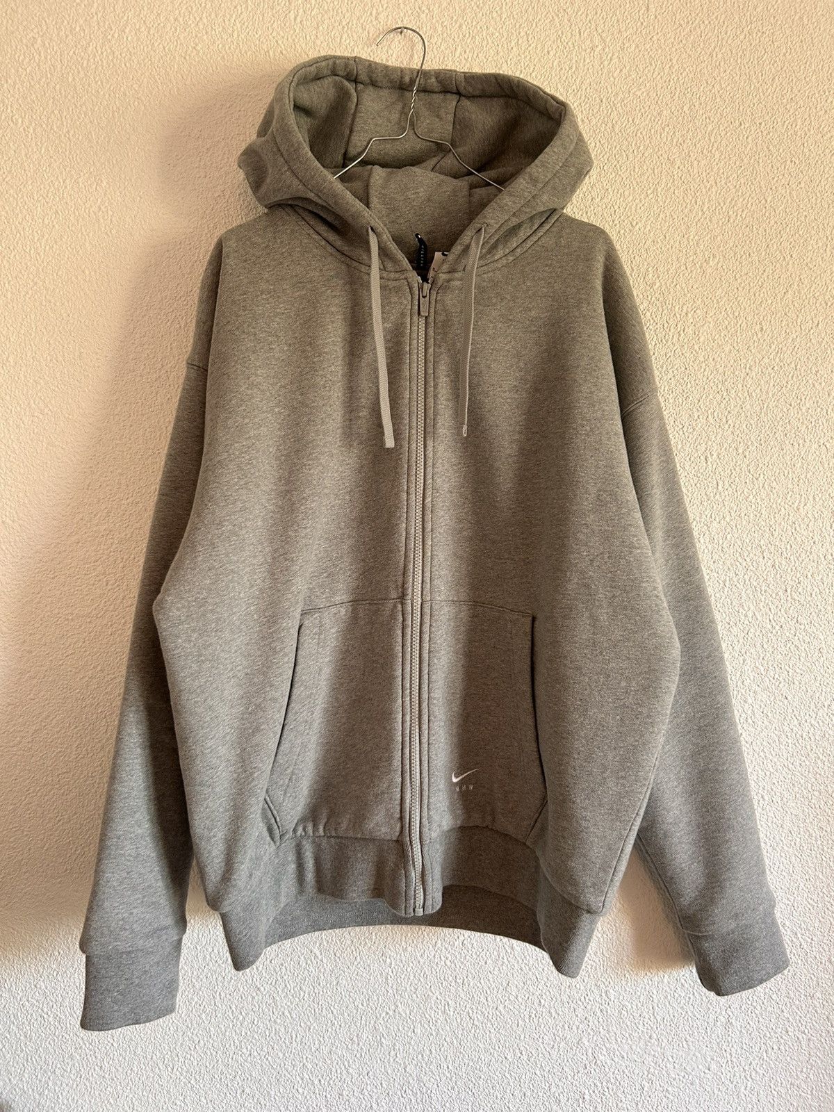 image of Mmw Sweat-Shirt Hoodie in Grey, Men's (Size Medium)