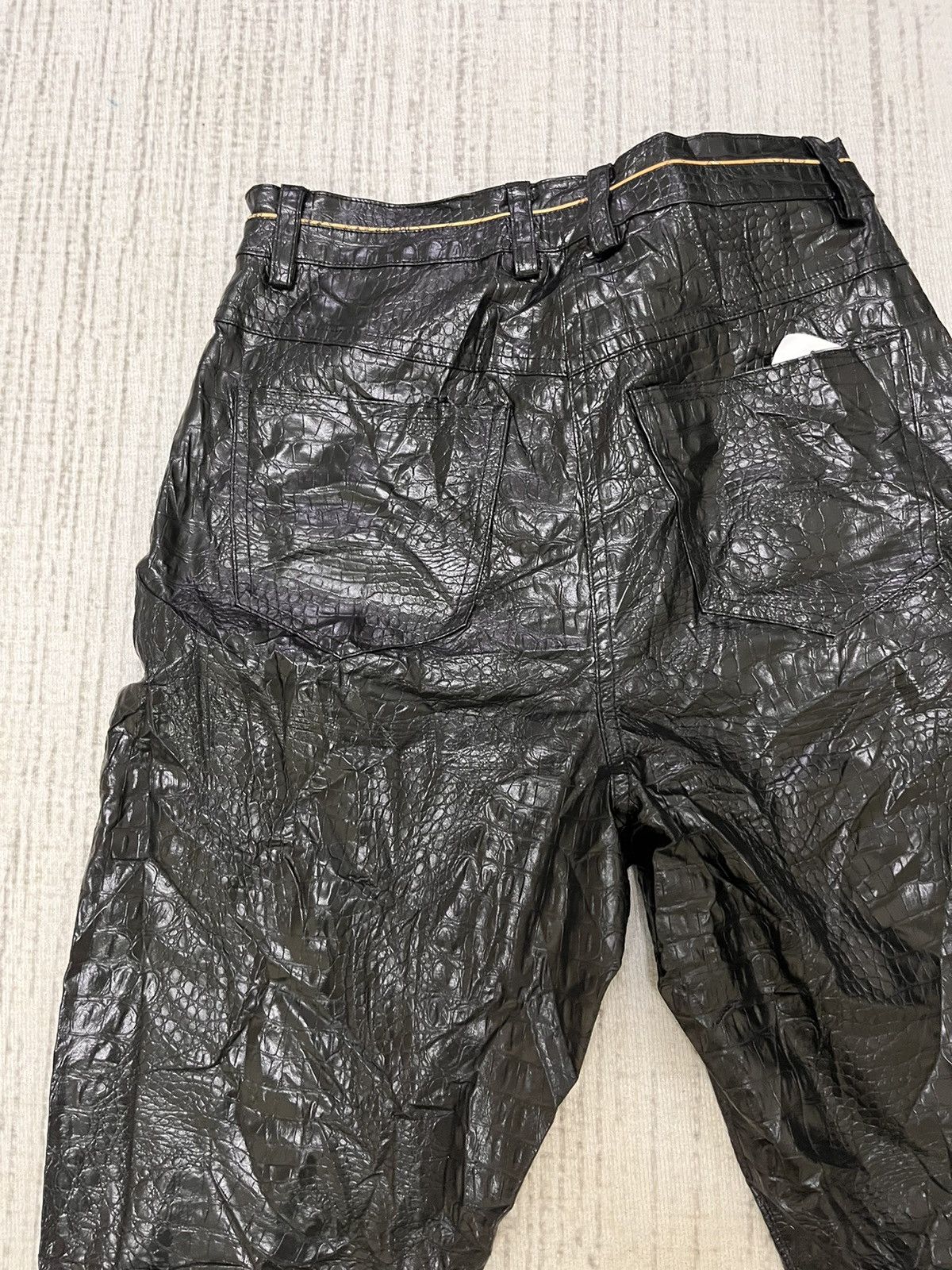 Alviero Martini × Leather × Vintage Leather punk style alviero martini pant Size 25" / US 0 / IT 36 - 7 Thumbnail