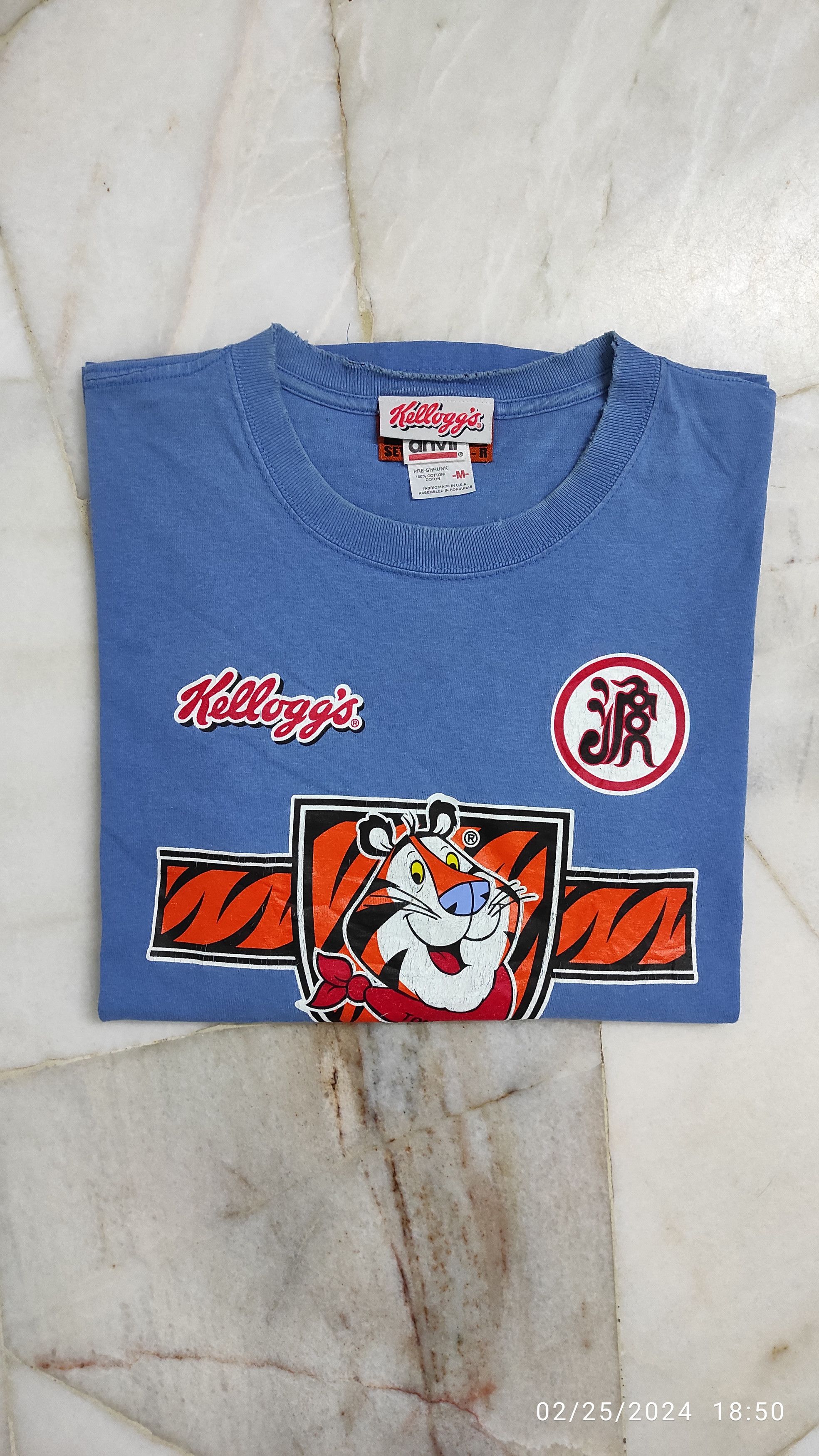 Vintage Vintage 2002 KELLOGG'S TONY Seven Three-R COLLABS TEE Size US M / EU 48-50 / 2 - 8 Thumbnail