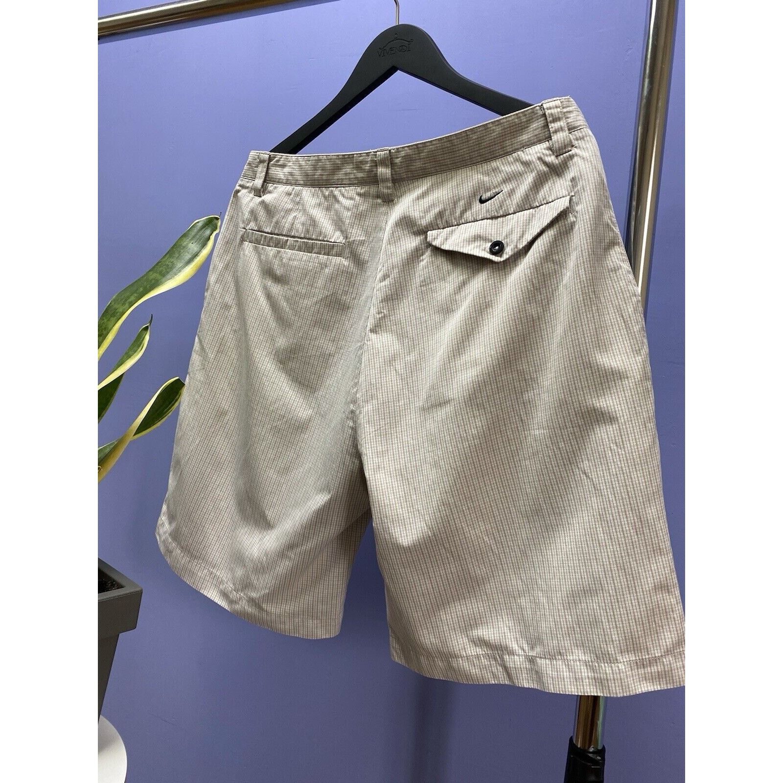 Nike × Vintage Vintage Nike Golf Shorts Size 36 Check Rare Men Size US 36 / EU 52 - 11 Thumbnail