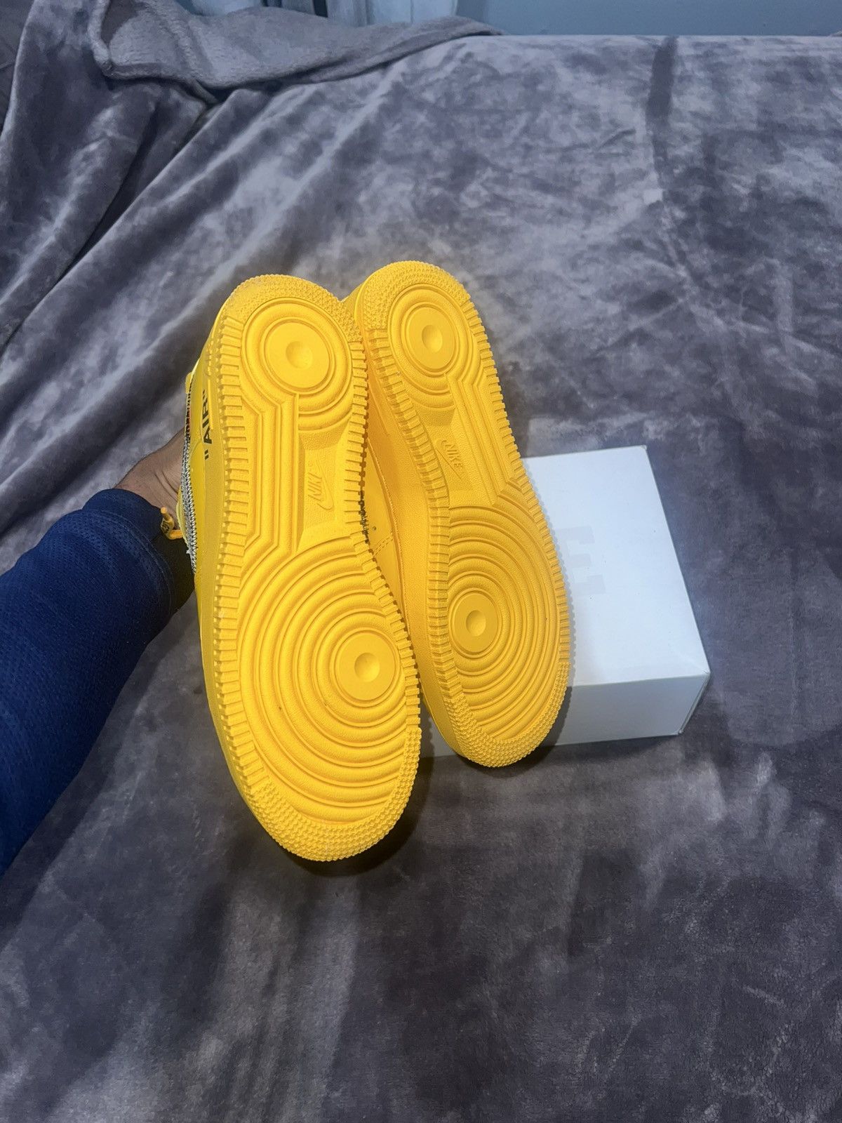 Nike × Off-White Nike Air Force 1 Low x Off-White “Lemonade” Size US 8.5 / EU 41-42 - 6 Thumbnail