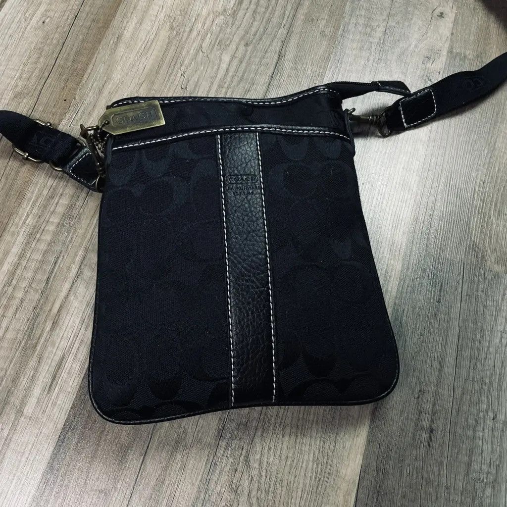 Coach Coach monogram shoulder bag Measurements: 20x22x1cm Size ONE SIZE - 2 Thumbnail