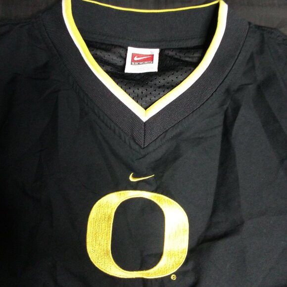 Nike Vintage Nike Mid Swoosh Oregon Ducks Windbreaker Jacket Size US S / EU 44-46 / 1 - 1 Thumbnail