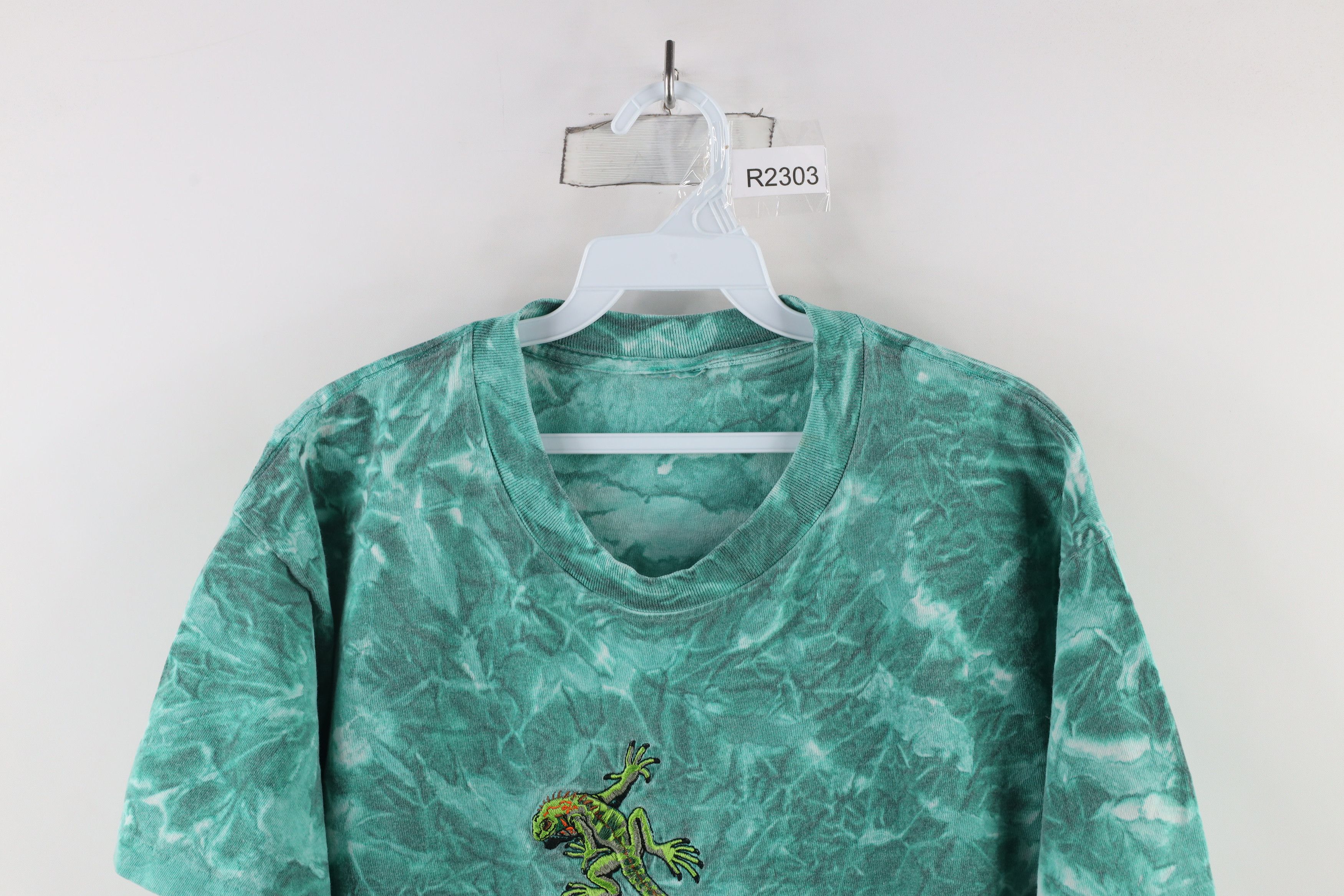 Vintage Vintage 90s Streetwear Acid Wash Cancun Iguana T-Shirt Size US L / EU 52-54 / 3 - 2 Thumbnail