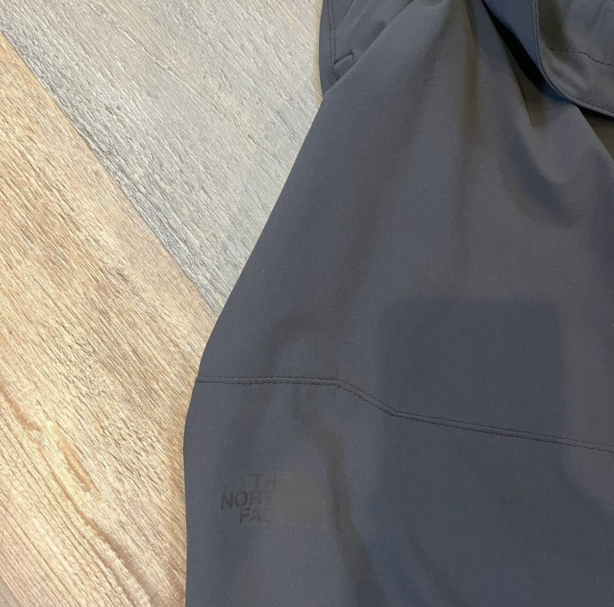 The North Face The North Face Men's Gray UPF 40+ Hiking Outdoors Pants Size US 40 / EU 56 - 6 Thumbnail