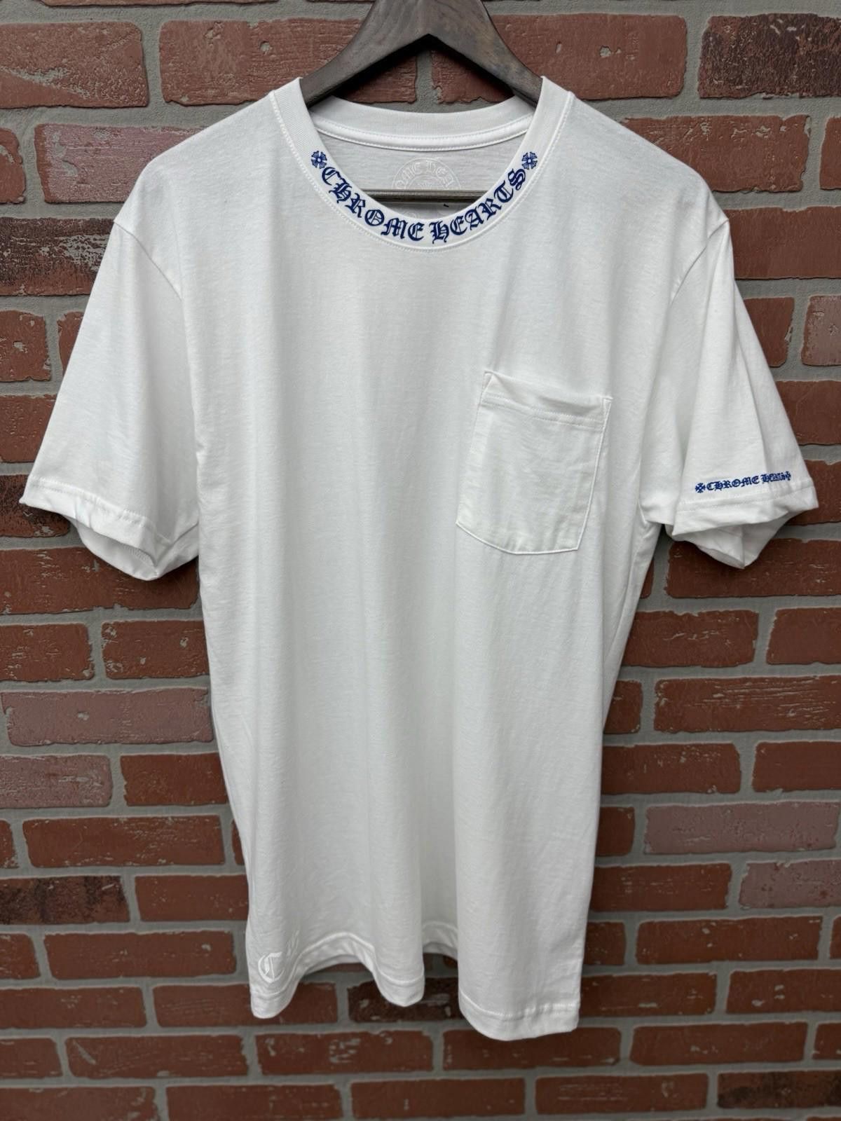 Chrome Hearts Size L - Chrome Hearts Tee Shirt Blue Neck Logo White RARE Size US L / EU 52-54 / 3 - 1 Thumbnail