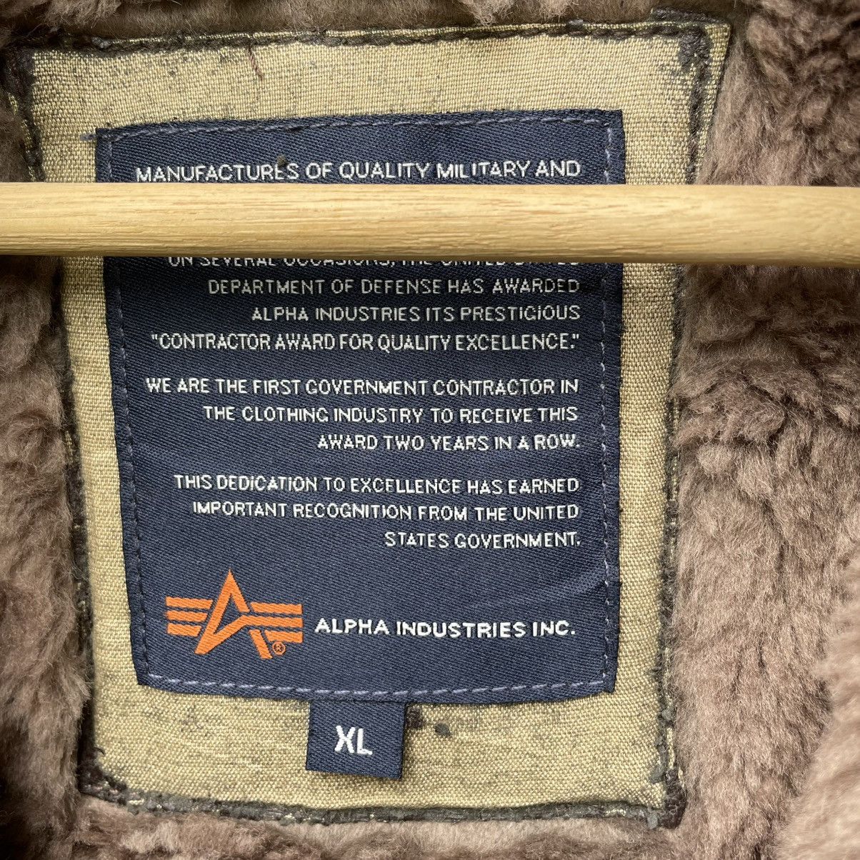 Alpha Industries × Aviator Nation Vintage Alpha Industries Shearling Jacket Size US M / EU 48-50 / 2 - 18 Thumbnail