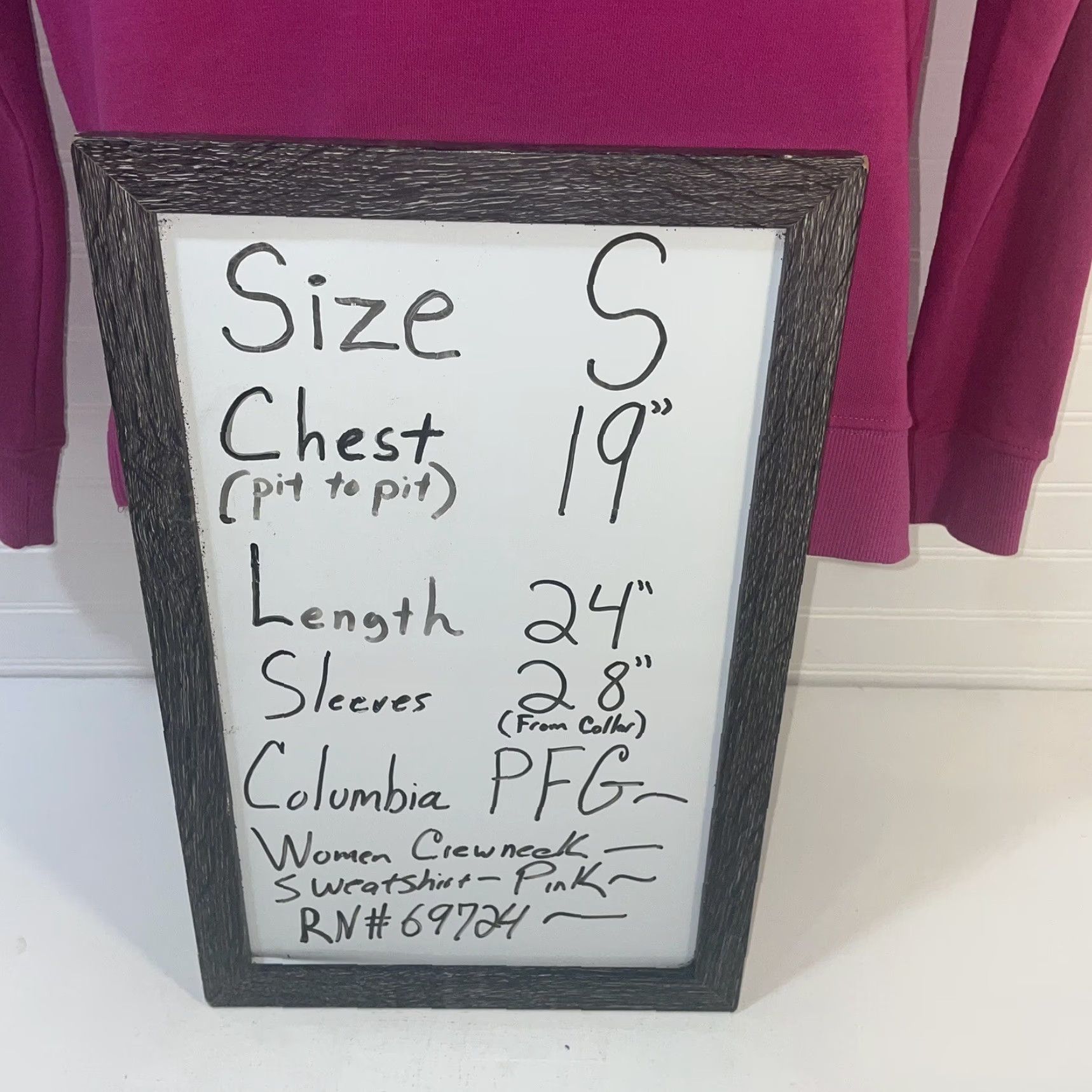 Spell Columbia PFG Sweatshirt Women Small Pink Crew Neck Logo Front Spell Out Navy Blue Front Logo Pullover Regular Fit Long Sleeve Activewear"} Size S / US 4 / IT 40 - 6 Thumbnail