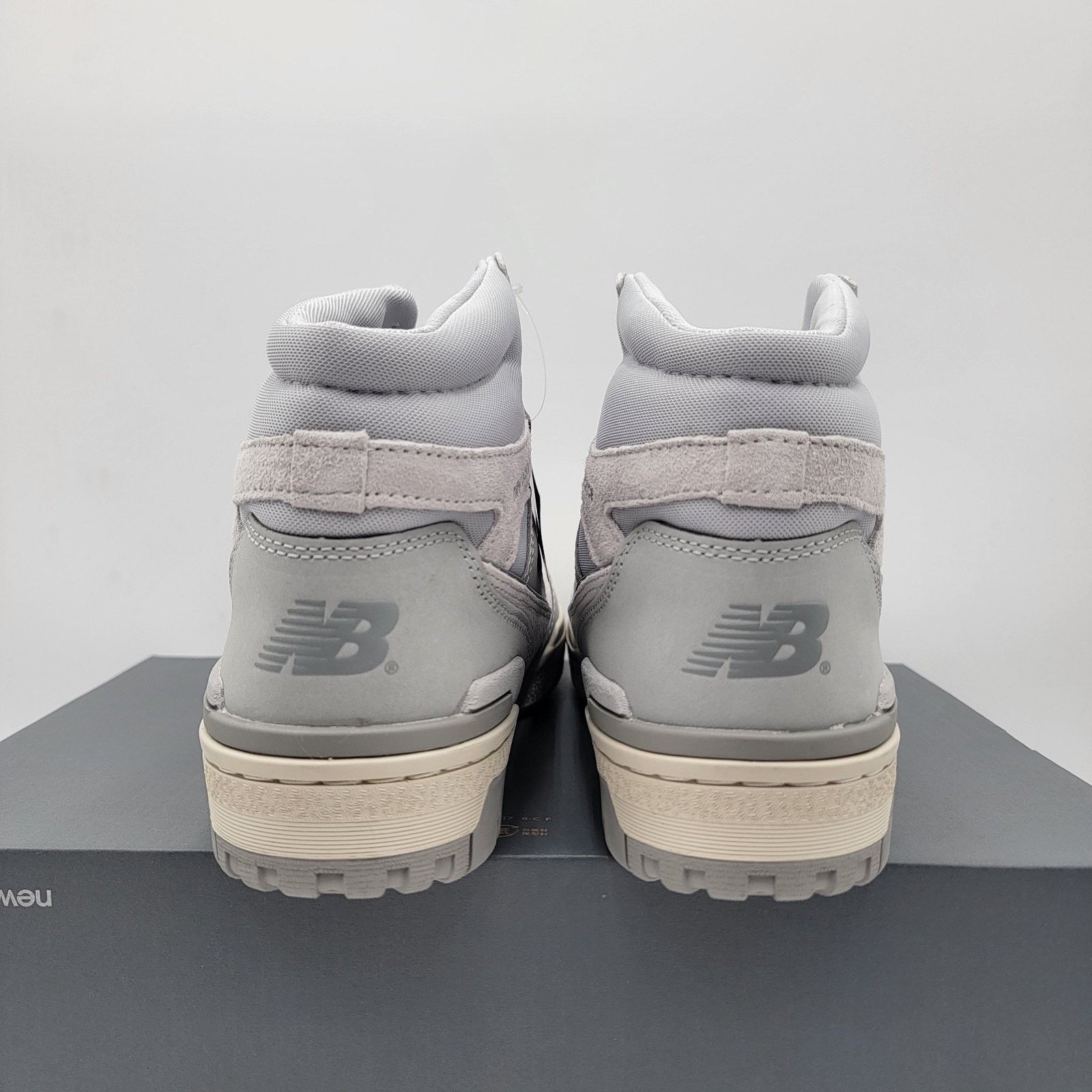 New Balance New Balance Men 650R Lifestyle Aluminum Rain Cloud Sz 11.5 Size US 11.5 / EU 44-45 - 4 Thumbnail