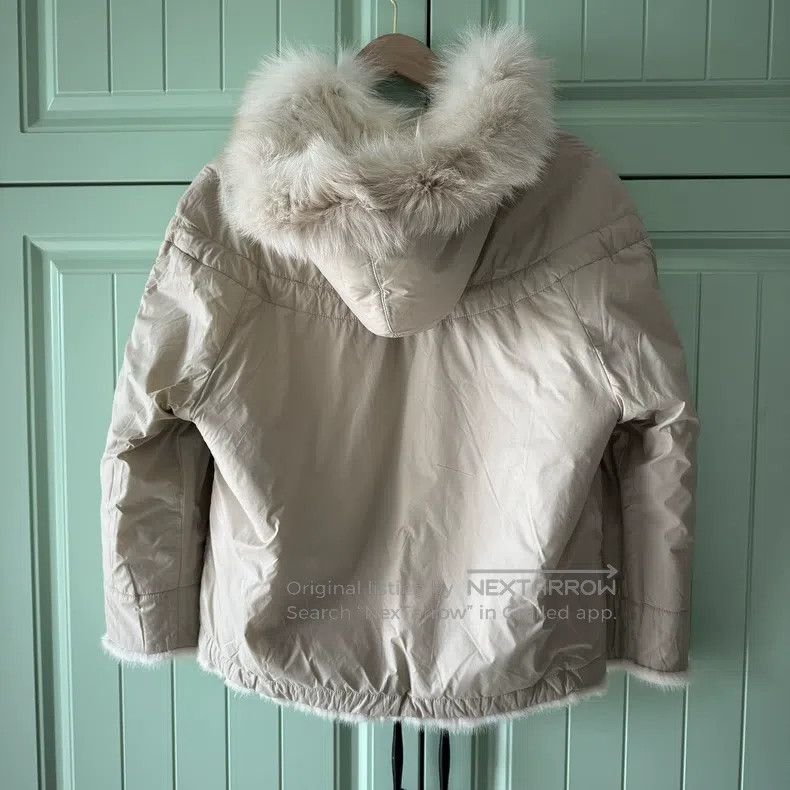 Brunello Cucinelli Brunello Cucinelli White fur coat with fox fur collar, can Size XS / US 0-2 / IT 36-38 - 7 Thumbnail