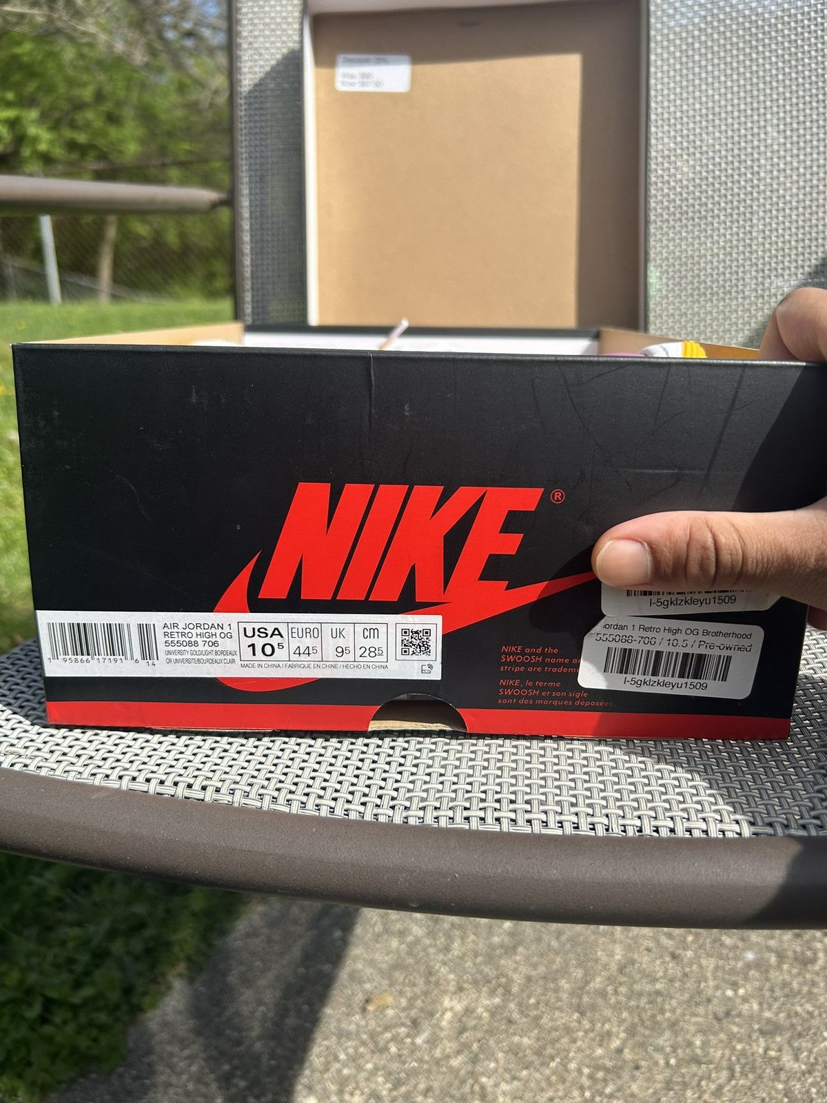 Nike Nike Air Jordan 1 High OG Brotherhood Size 10.5 Size US 10.5 / EU 43-44 - 19 Thumbnail