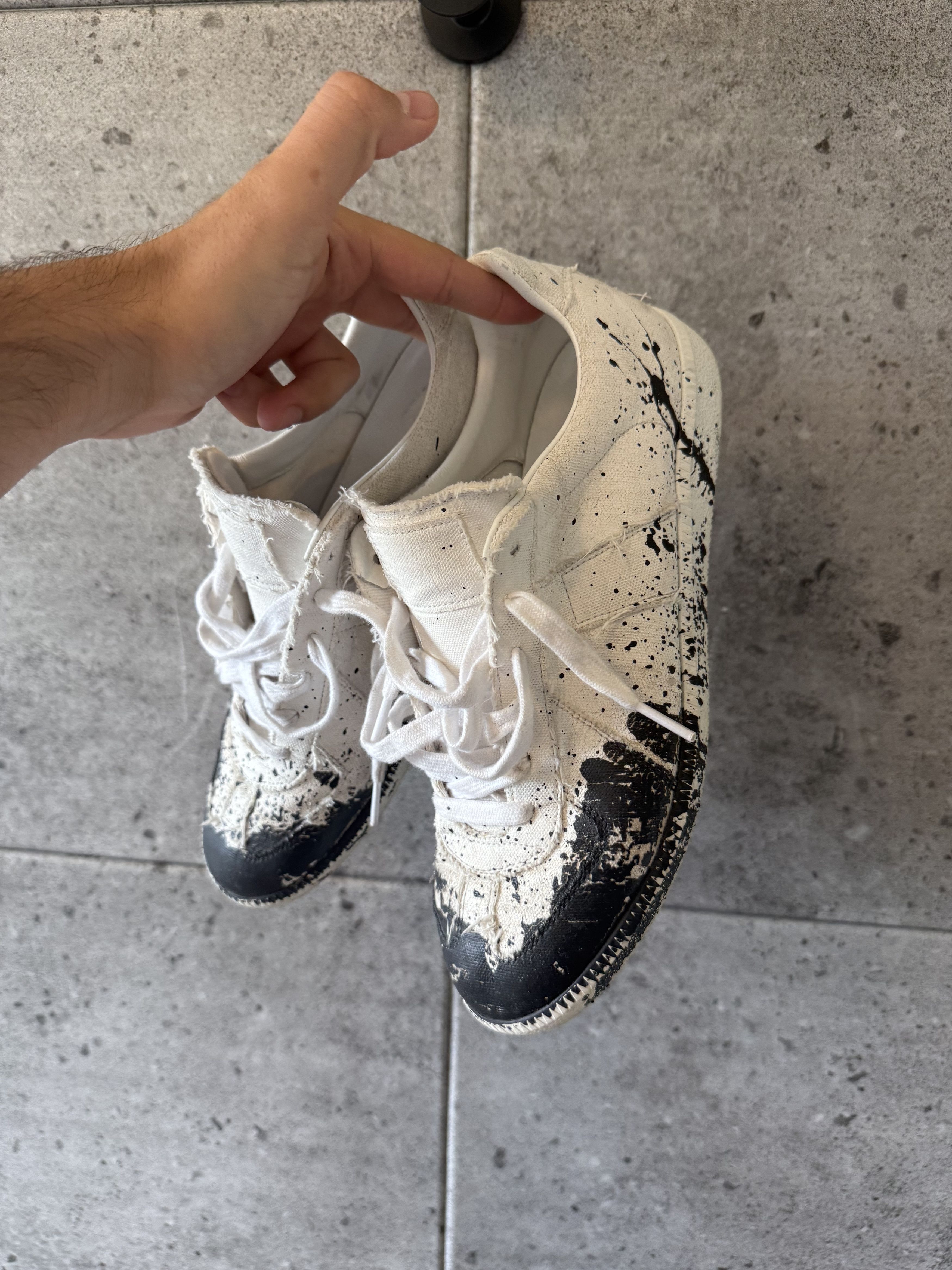 Maison Margiela Maison Margiela canvas paint splatter sneakers Size US 9 / EU 42 - 3 Thumbnail