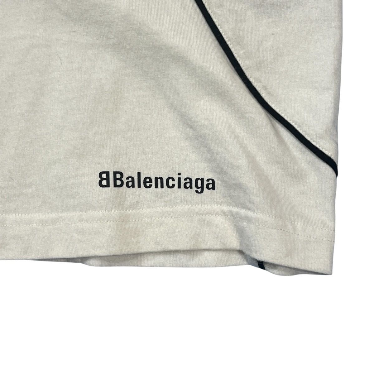 Balenciaga BALENCIAGA 2024SS BALENCIAGA PARIS Bootball Game Shirt Size US S / EU 44-46 / 1 - 2 Thumbnail