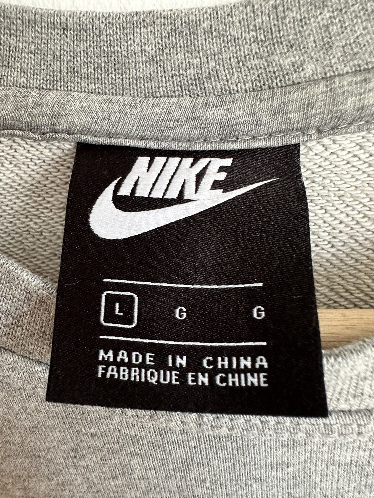 Nike Nike sweatshirt small Swoosh classic streetwear Size US M / EU 48-50 / 2 - 3 Thumbnail