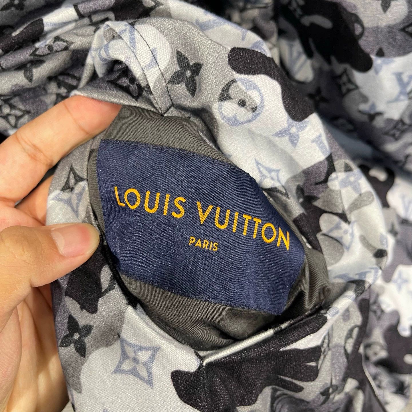 Louis Vuitton LV Camo Monogram Reversible Jacket 52 95New Size US L / EU 52-54 / 3 - 5 Thumbnail