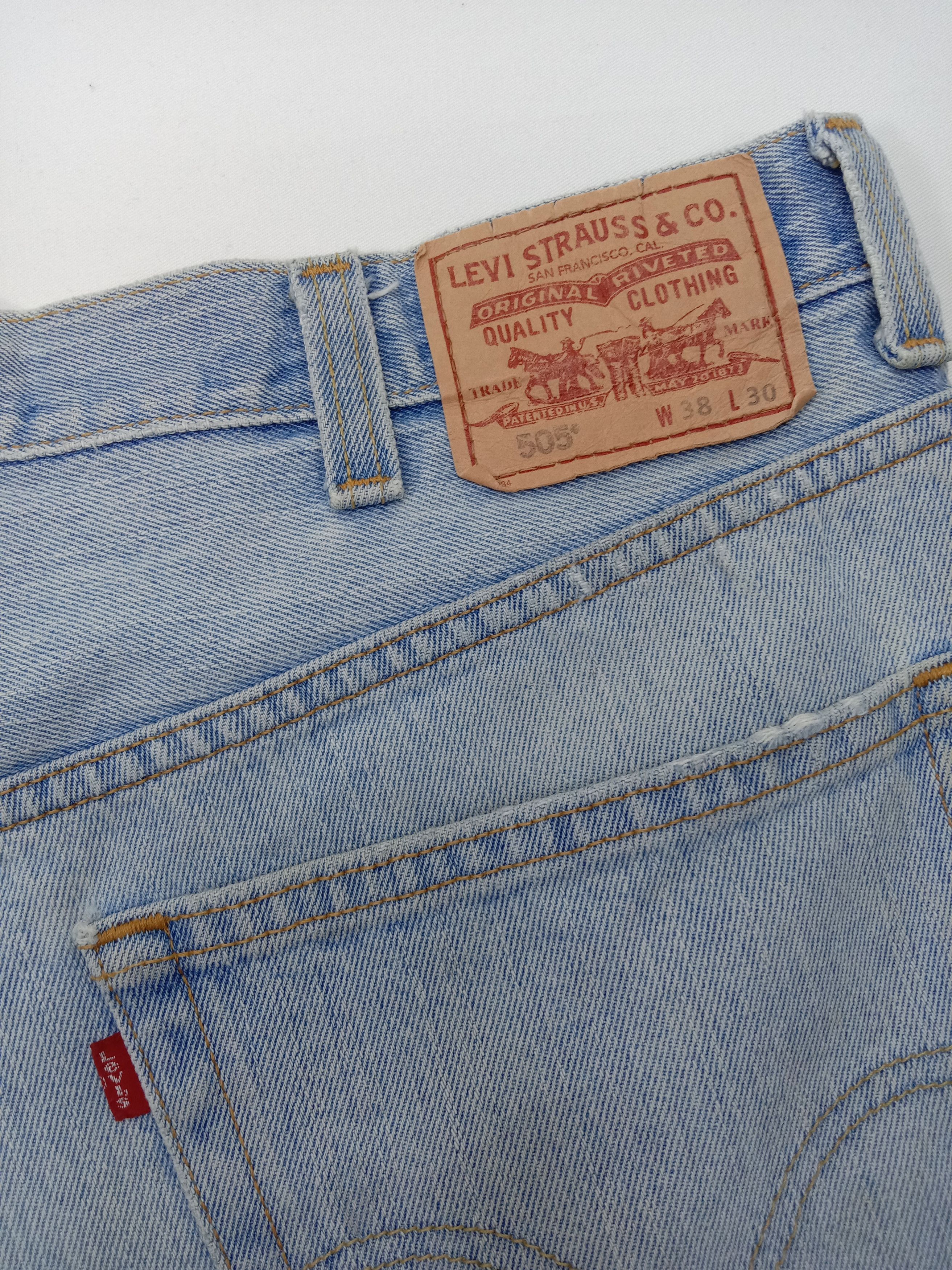 Levi's Vintage Levi's 505 Light Wash Jeans Regular Fit Denim Size US 38 / EU 54 - 14 Thumbnail