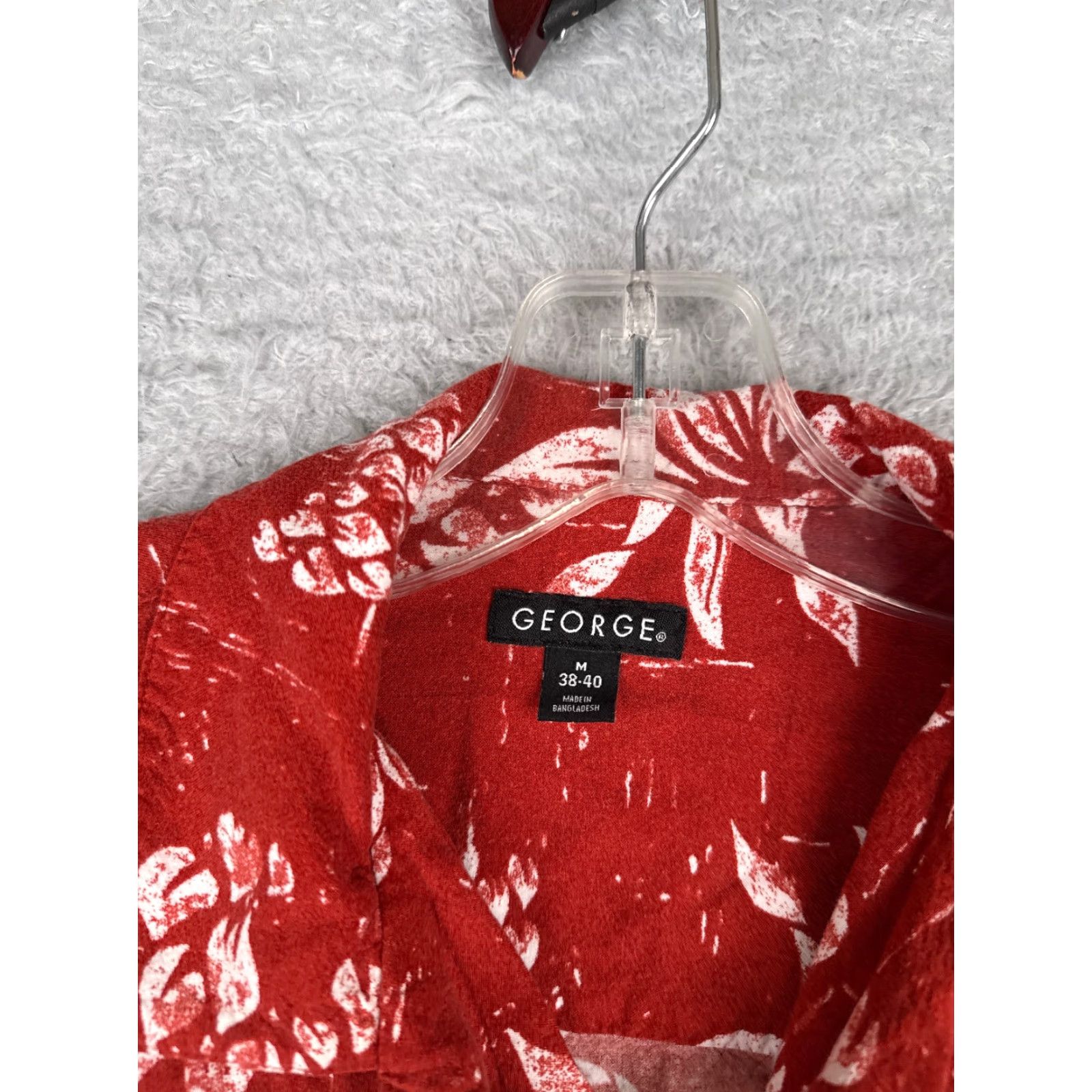 George George Men's Hawaiian Shirt Adult Medium Red Floral Button-Up 100% Rayon Size US M / EU 48-50 / 2 - 7 Thumbnail