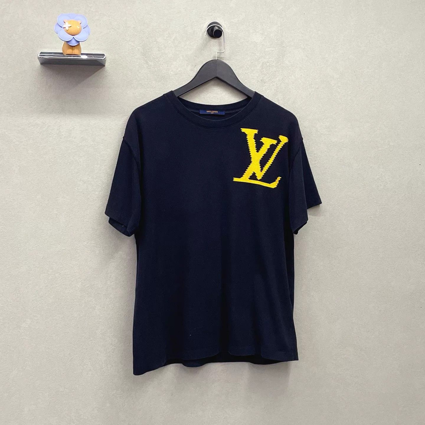 Louis Vuitton LV black & yellow block logo short tee oversized size M Size US M / EU 48-50 / 2 - 2 Thumbnail