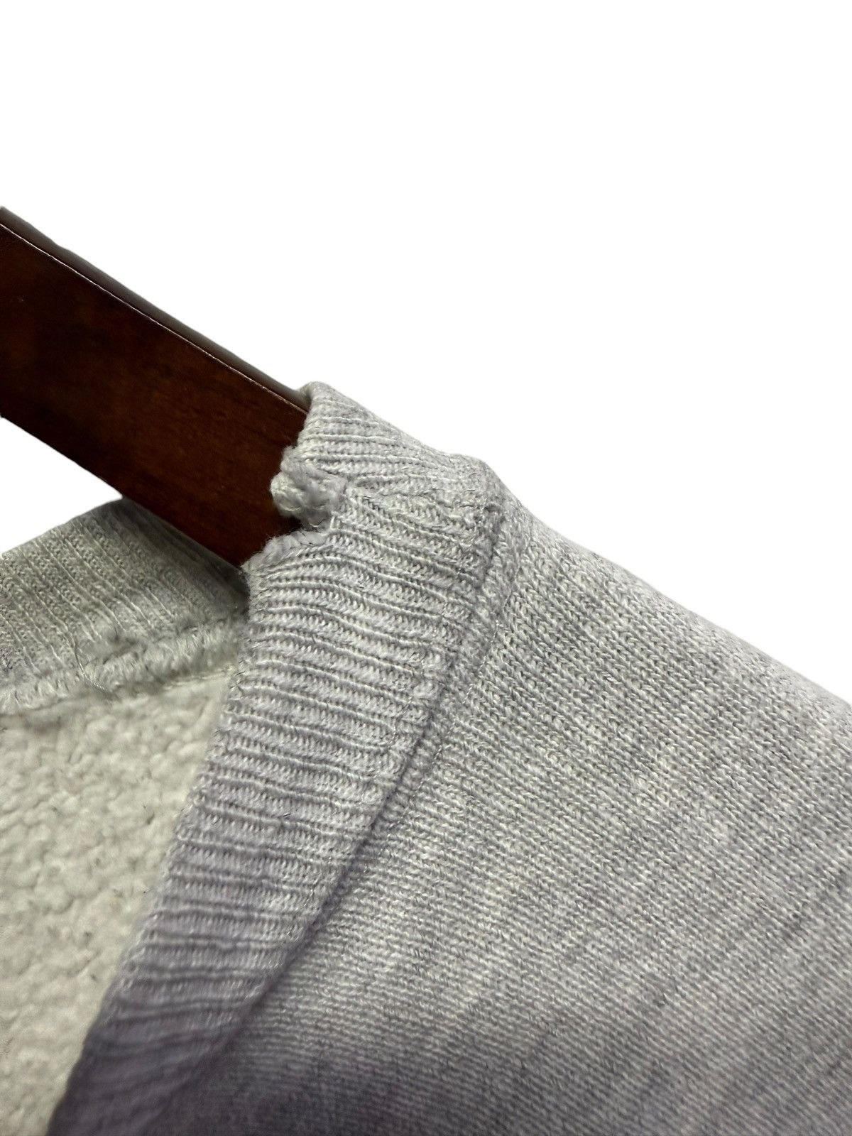 Champion Vintage champion reverse weave delawar university distressed Size US L / EU 52-54 / 3 - 10 Thumbnail