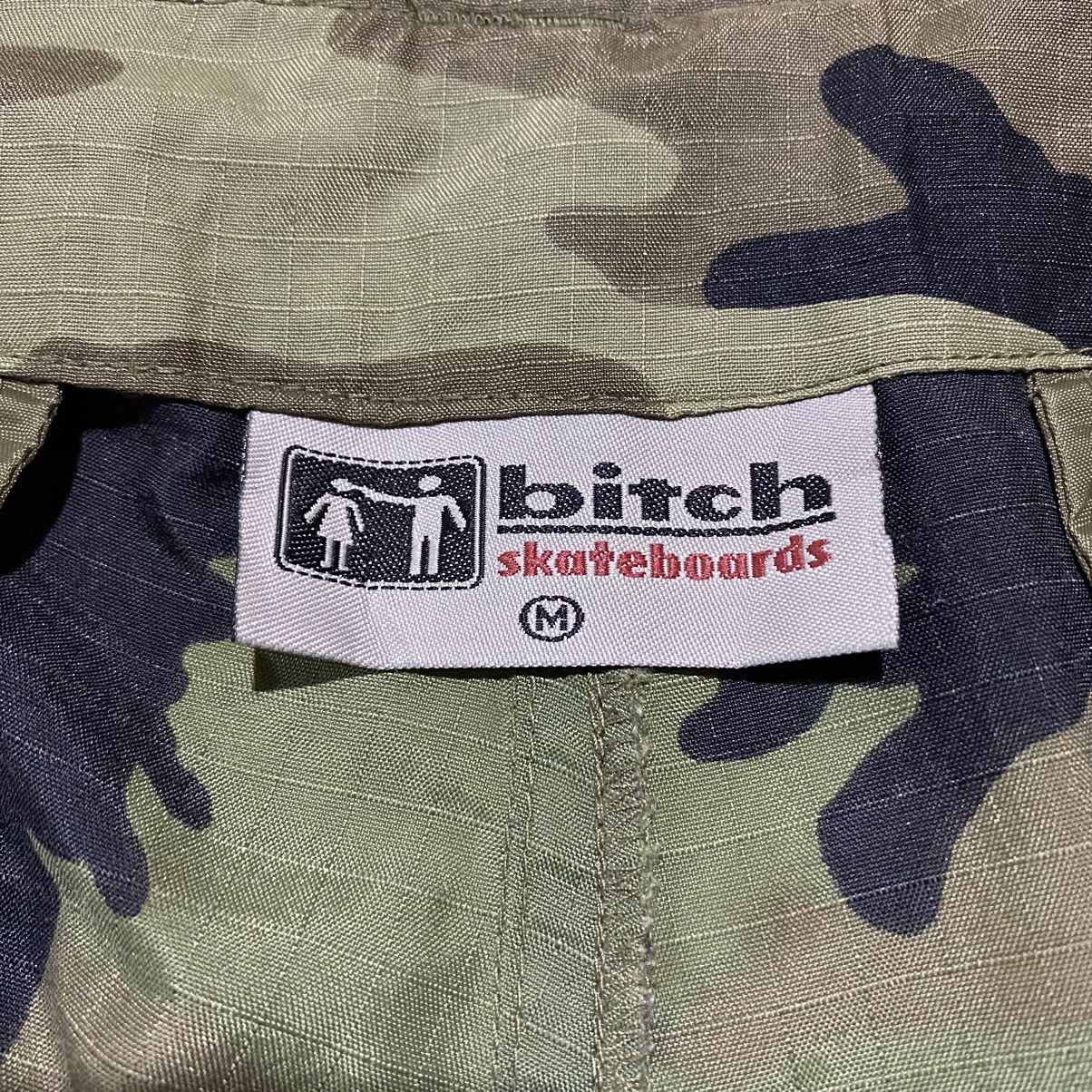 Hook-Ups Vintage Bitch Skateboards Camo Cargo Shorts Size US 34 / EU 50 - 6 Thumbnail