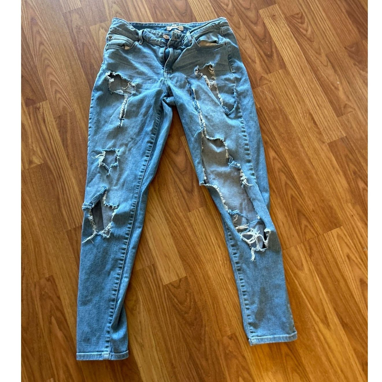 Vintage Refuge Distressed Blue Jeans - Size 8 - Excellent Condition! Size 30" / US 8 / IT 44 - 3 Thumbnail
