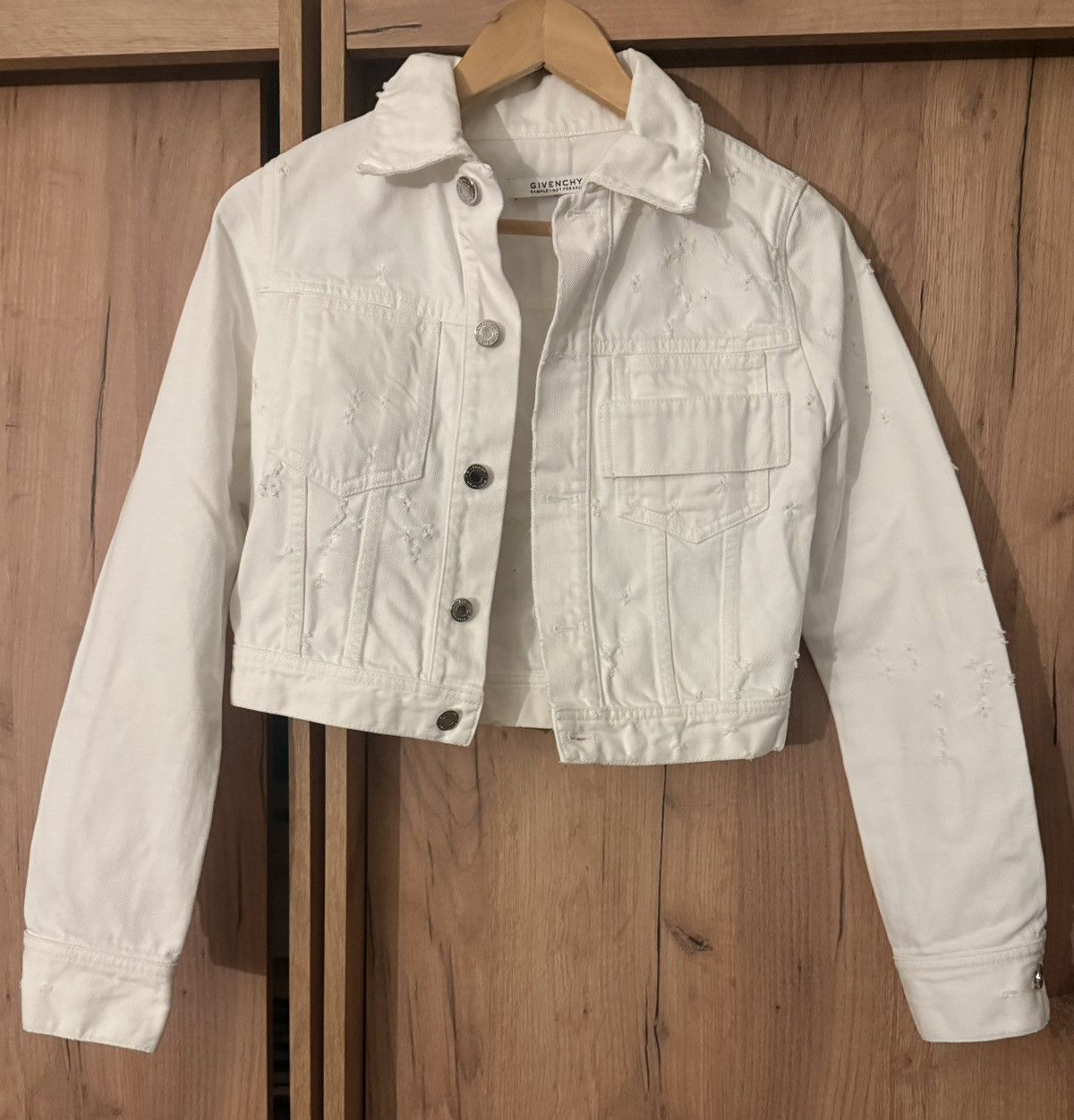 Givenchy Givenchy white cropped destroy denim jacket - S/36(FR) Size XS / US 0-2 / IT 36-38 - 2 Thumbnail