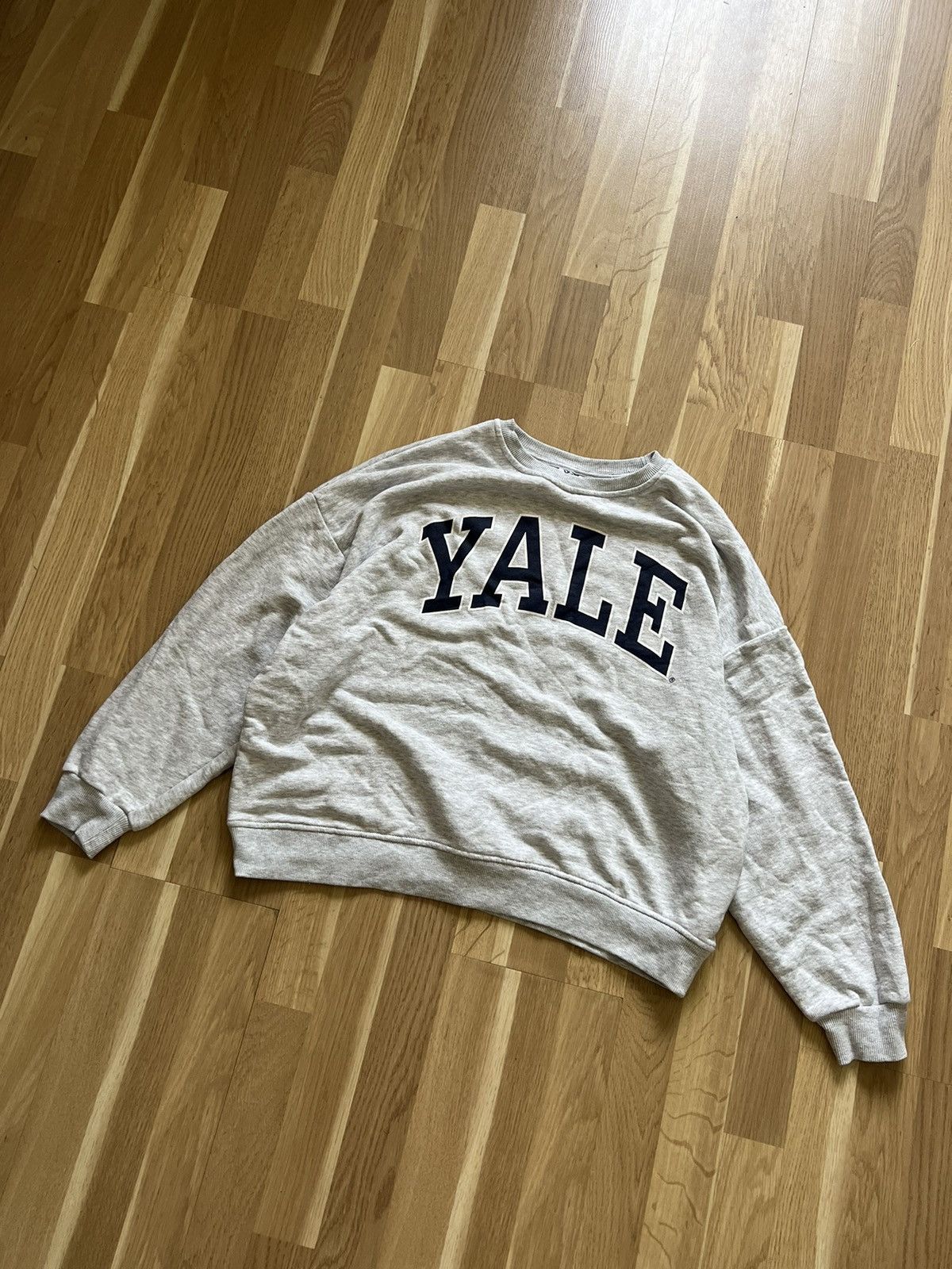 Vintage Vintage Yale University oversized sweatshirt grey 90s Size US M / EU 48-50 / 2 - 2 Thumbnail