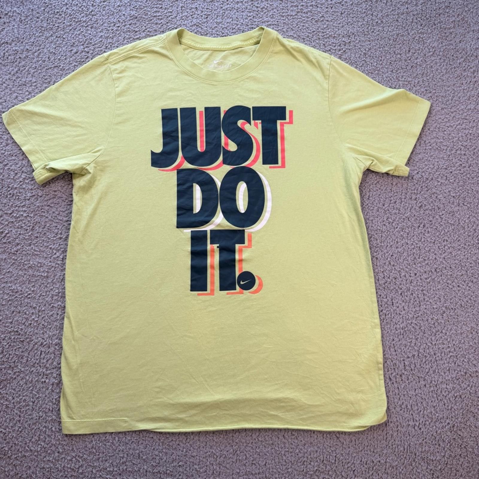 Nike Nike Just Do It Graphic T Shirt Mens L Volt Yellow Size US L / EU 52-54 / 3 - 1 Thumbnail