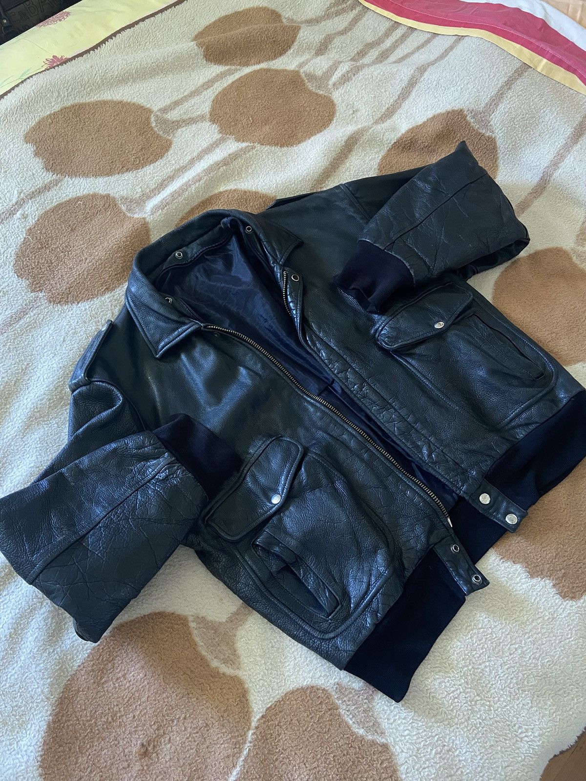 Genuine Leather Vintage leather bomber Size US L / EU 52-54 / 3 - 4 Thumbnail
