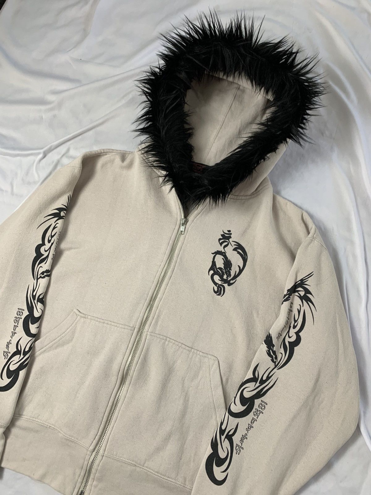Le Grande Bleu (L.G.B.) Fur hoodie japanese style thrifwave vkei undefined ifsx Size US M / EU 48-50 / 2 - 3 Thumbnail