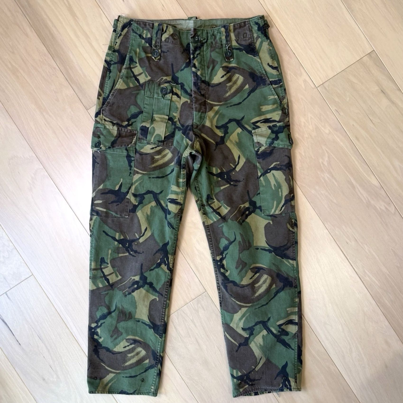 Vintage VINTAGE British Army Pants 30 Green Camouflage 70s Utility Cargo Trousers Size US 30 / EU 46 - 2 Thumbnail