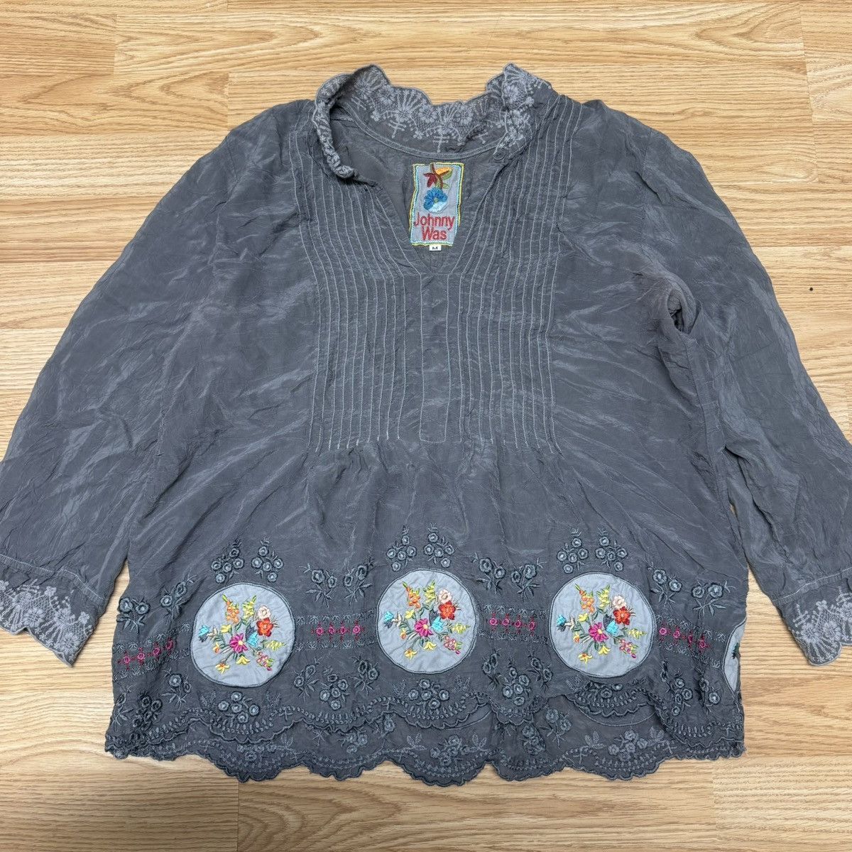 Johnny Was Johnny Was floral embroidered tunic blouse Size M / US 6-8 / IT 42-44 - 1 Thumbnail