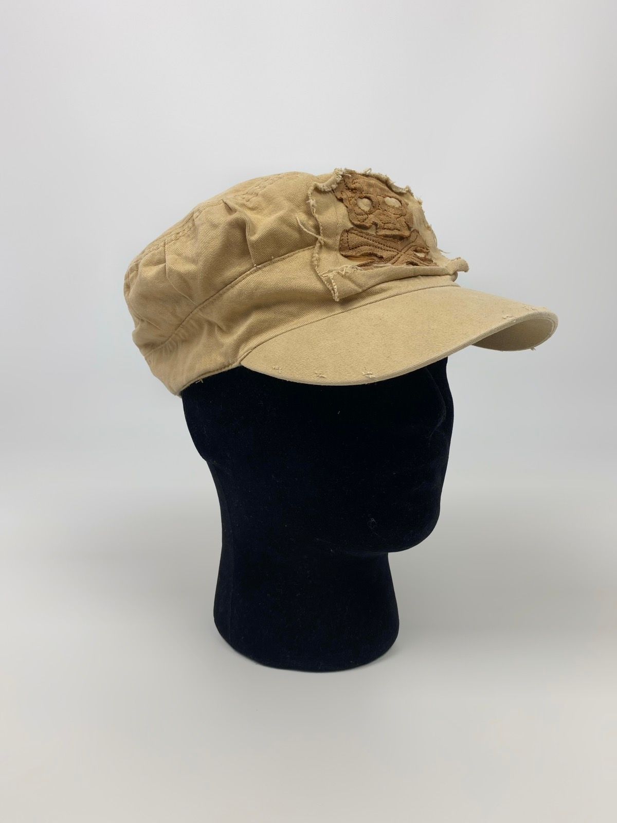 Pre-owned Vintage Y2k  Distressed Skull Patch Newsboy Driver Hat In Beige