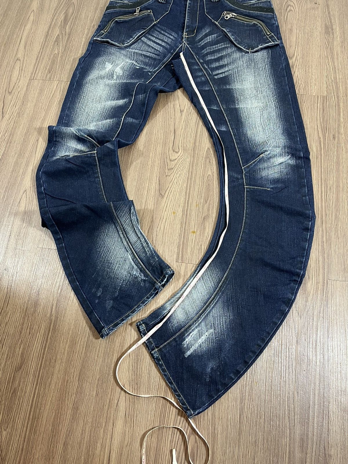 PPFM PPFM Curved Arch Distressed Denim Jeans Size US 33 - 21 Thumbnail