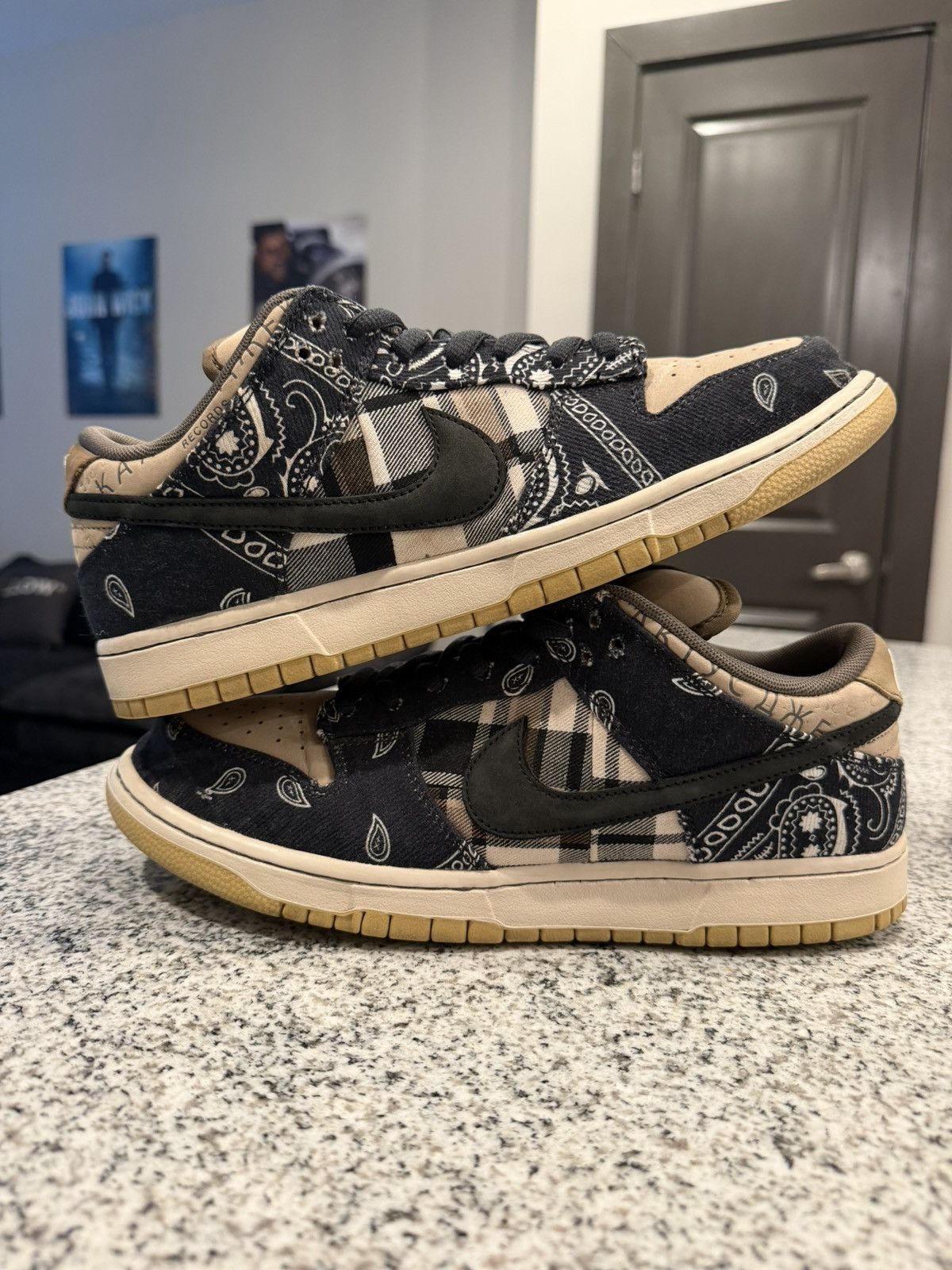 Nike × Travis Scott Nike SB Dunk Travis Scott Size 10.5 Size US 10.5 / EU 43-44 - 1 Thumbnail
