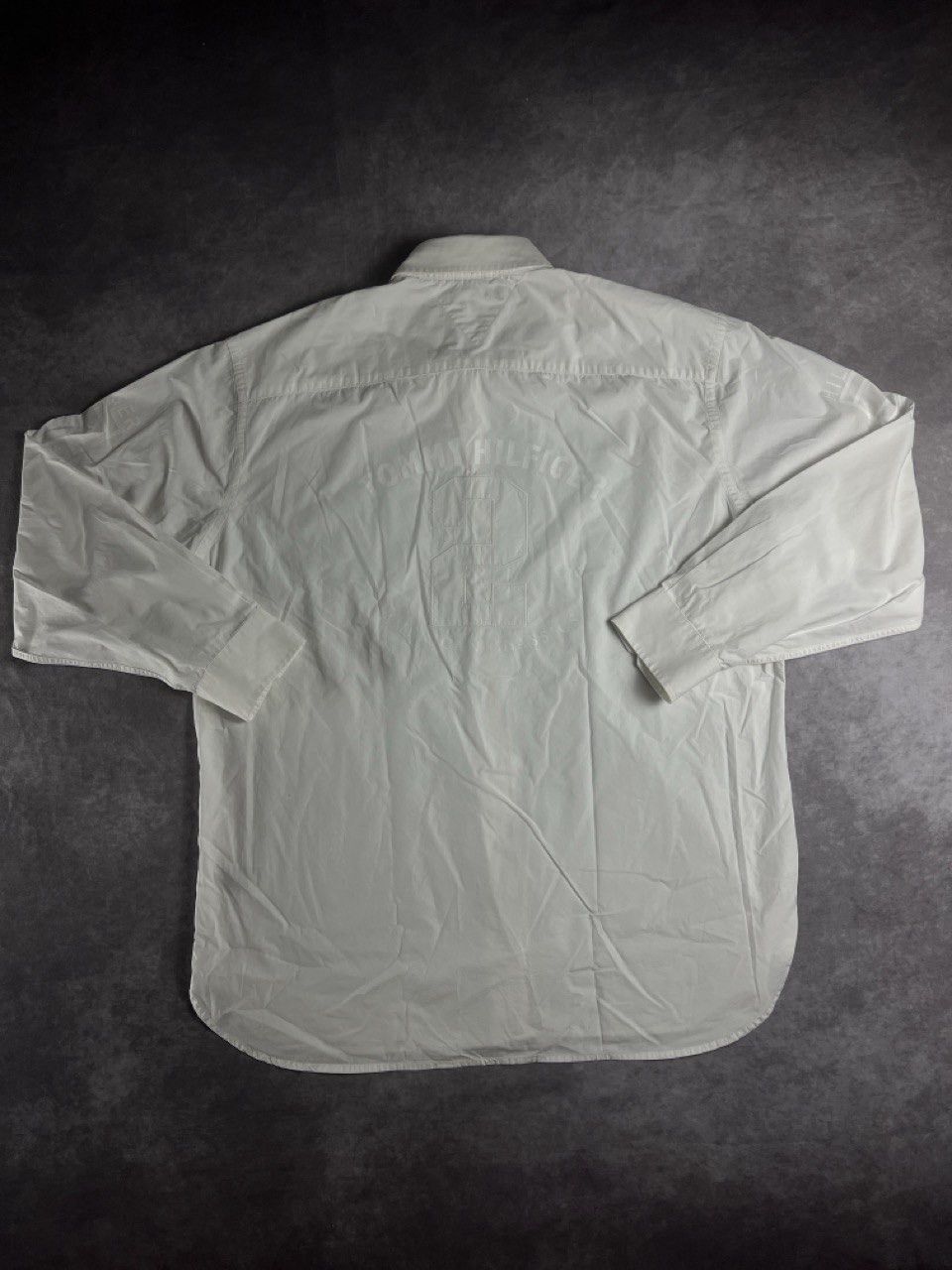 Tommy Hilfiger Vintage Tommy Hilfiger White Button-Up XL Size Size US XL / EU 56 / 4 - 2 Thumbnail
