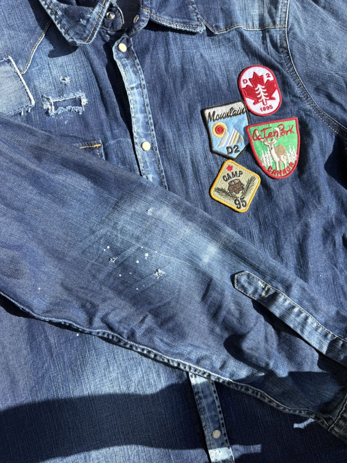 Dsquared2 Dsquared2 Blue Distressed Denim Patch Appliquéd Shirt Size US L / EU 52-54 / 3 - 9 Thumbnail