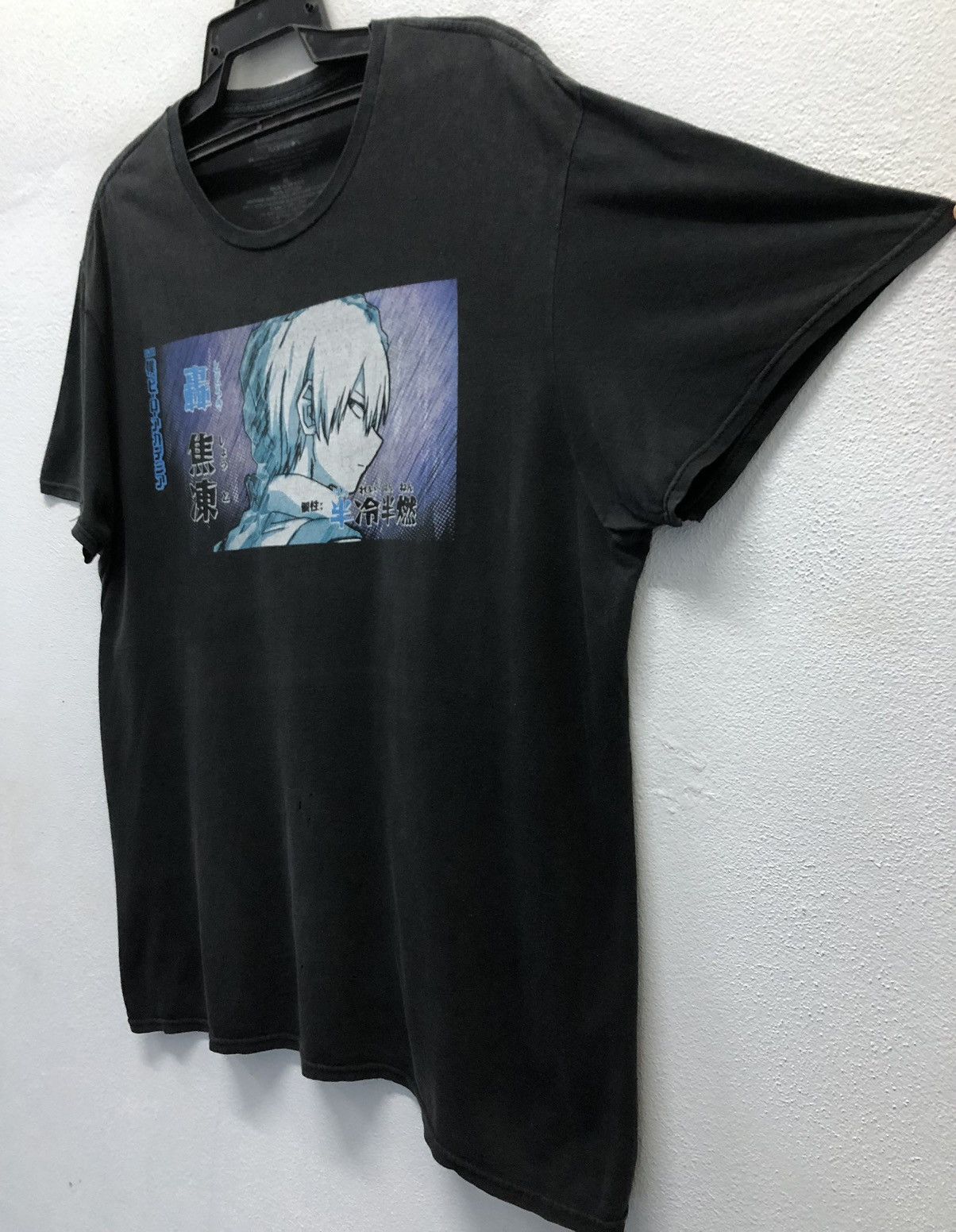 Anime Funimation My Hero Academia Shoto Todoroki T-Shirt Size US XL / EU 56 / 4 - 5 Thumbnail