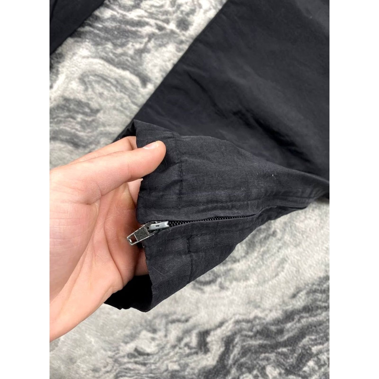 Oakley VINTAGE Oakley Nylon Outdoor Pants Track Pants 90s Men XL Black Size US 36 / EU 52 - 7 Thumbnail