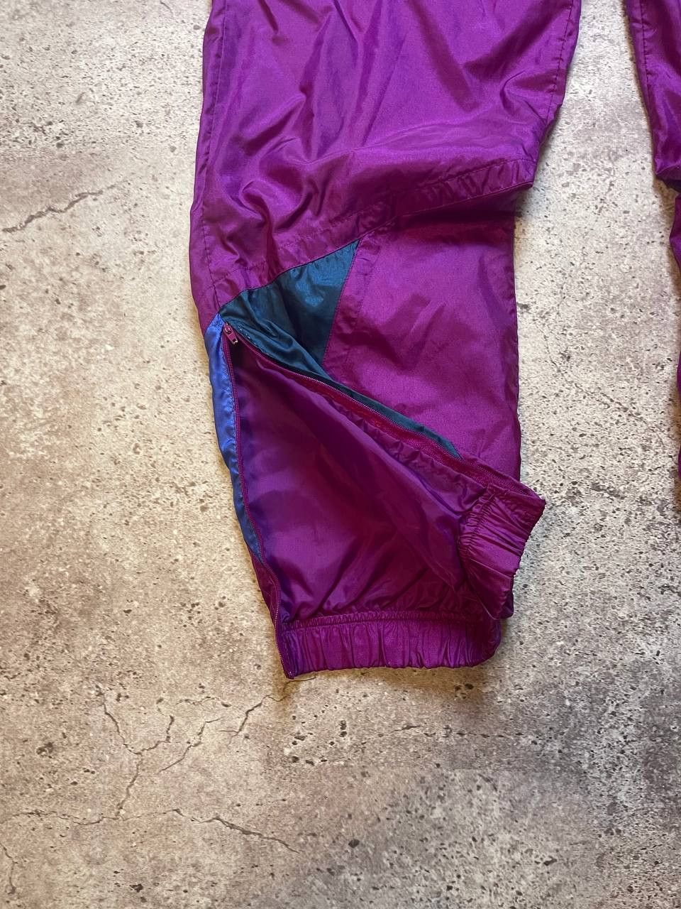 Nike × Vintage nike vintage nylon pants 90s y2k oregon Size US 32 / EU 48 - 4 Thumbnail