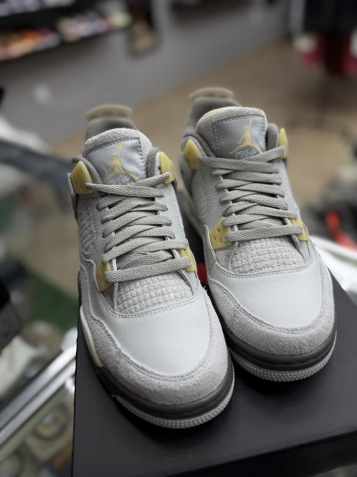 Jordan Brand Air Jordan 4 Retro SE Craft Photon Dust (GS) 6.5Y Size US 6.5 / EU 39-40 - 8 Thumbnail