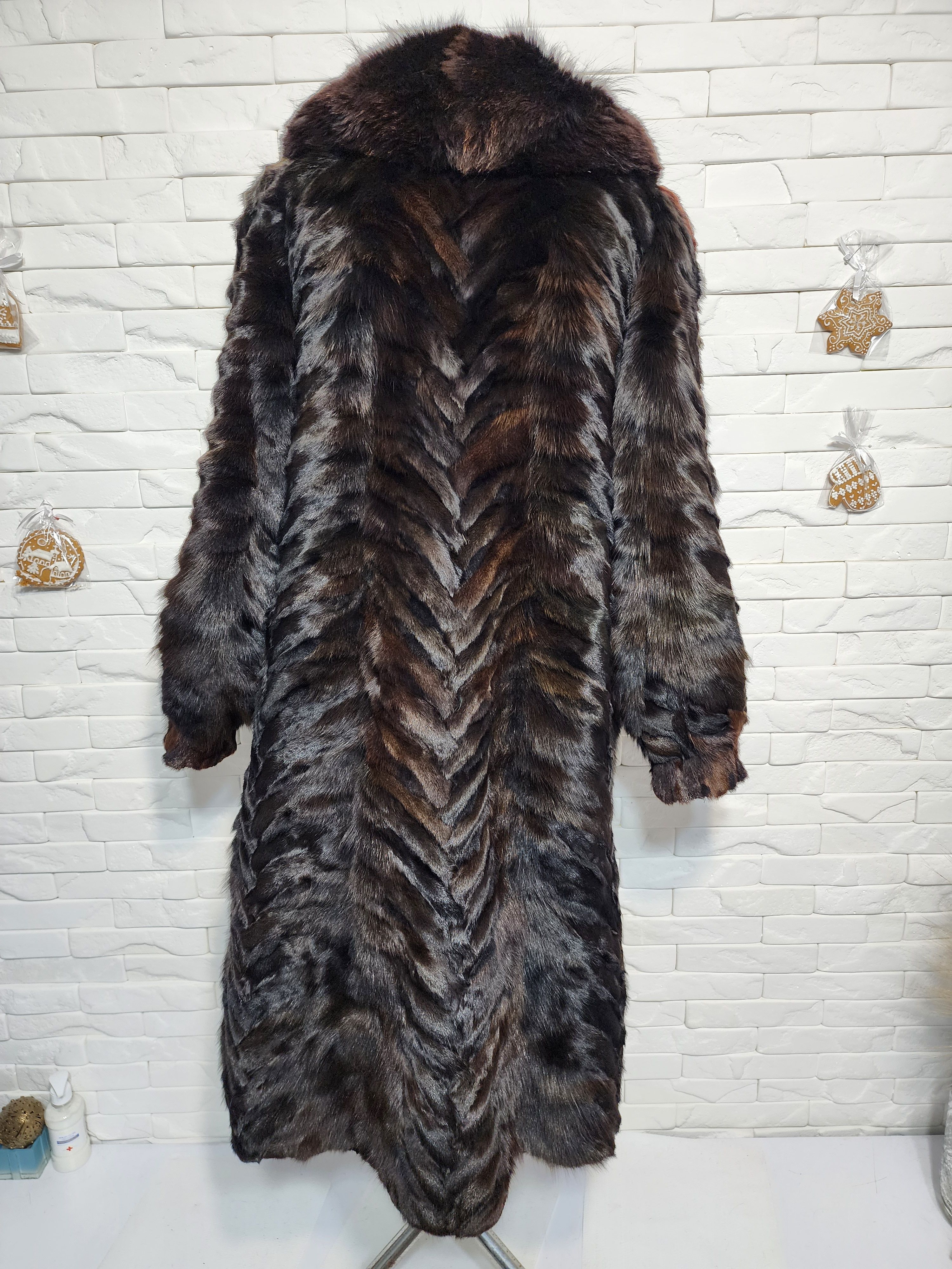 Furla Brown Genuine Fur Coat: Women's Winter Warm Coat Size XL / US 12-14 / IT 48-50 - 4 Thumbnail