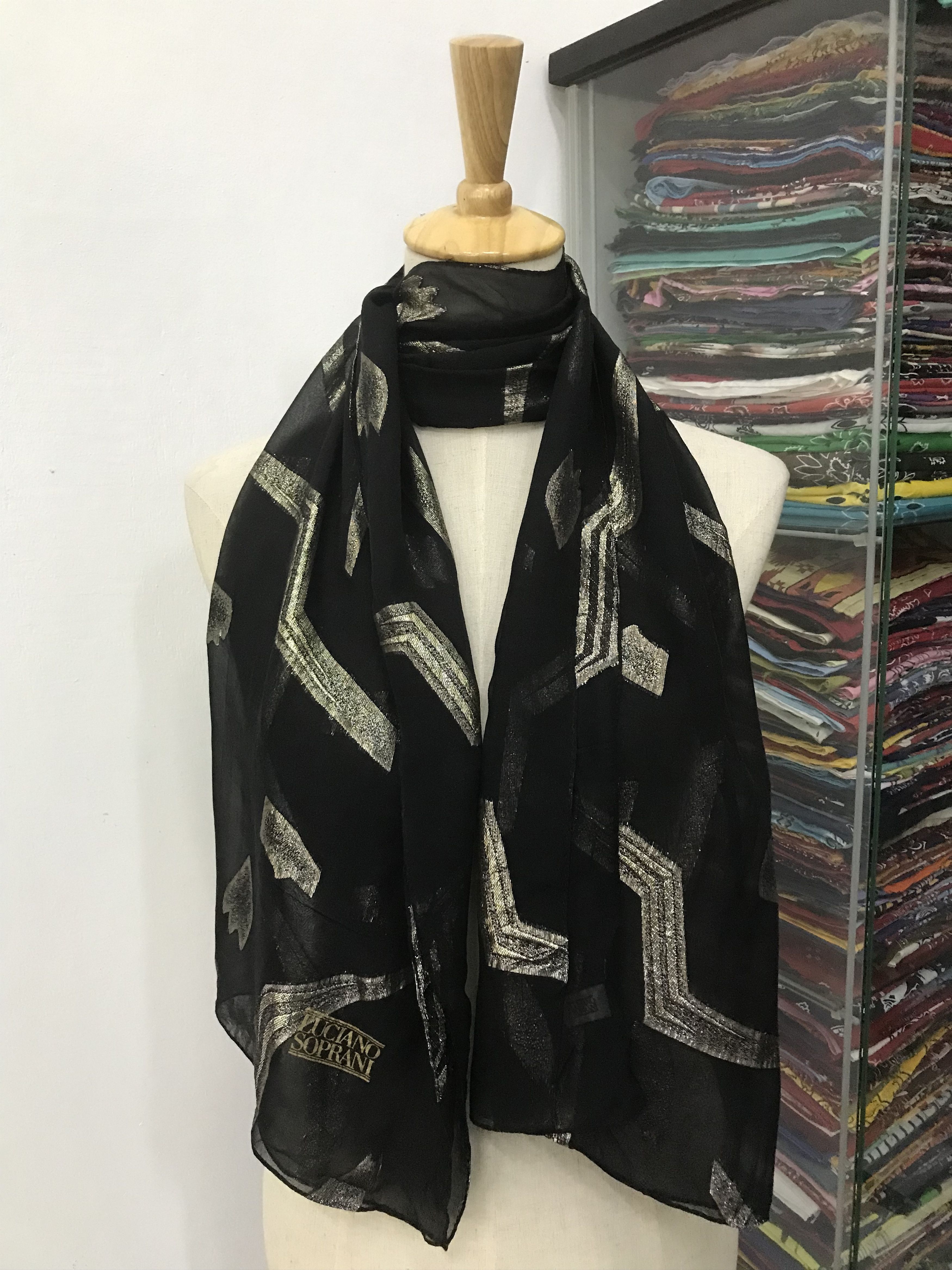 Vintage Vintage Luciano Soprani Silk Scarf Size ONE SIZE - 1 Thumbnail