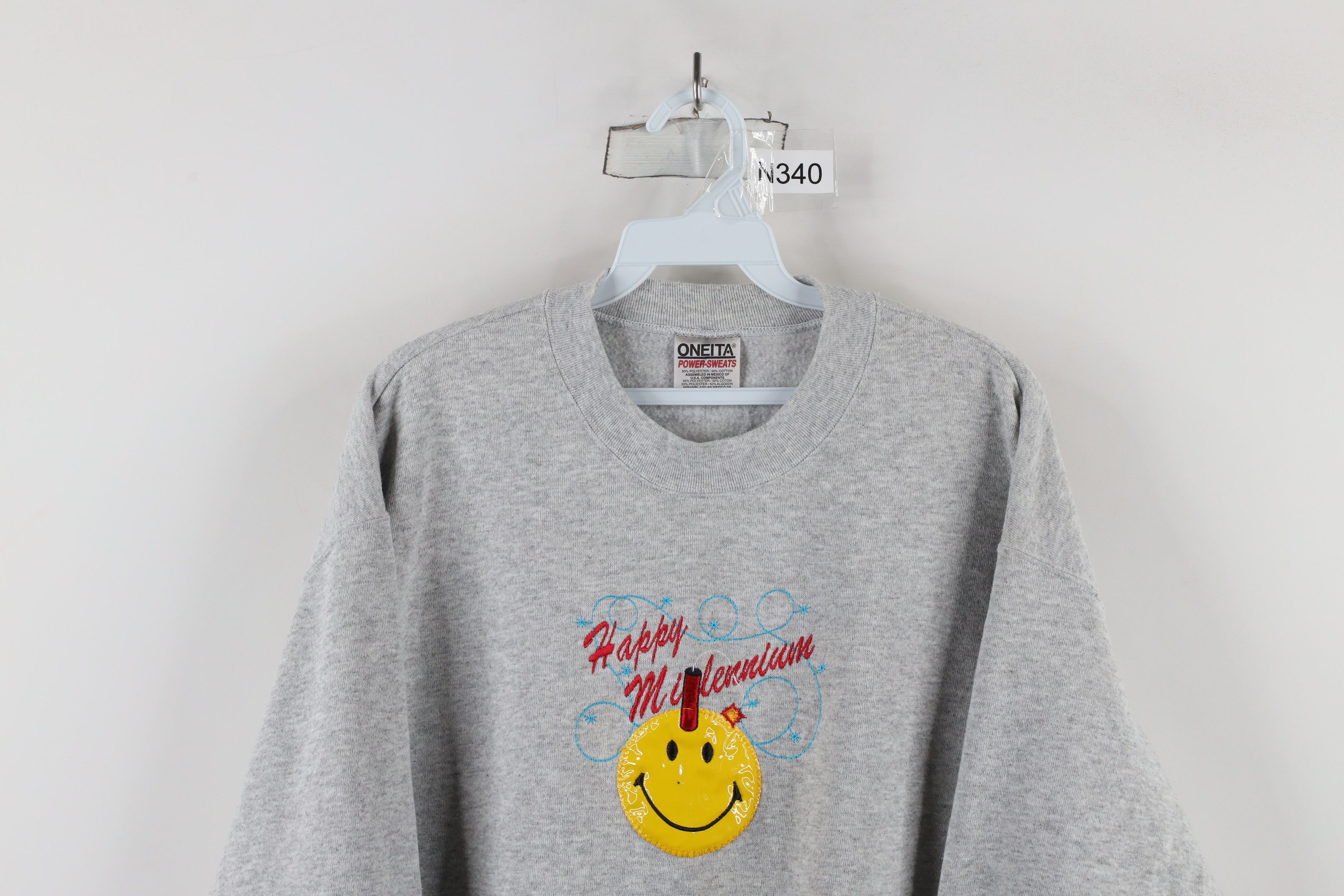 Vintage Vintage Y2K 2000 Millennium Smiley Face Sweatshirt Gray Size US XL / EU 56 / 4 - 2 Thumbnail