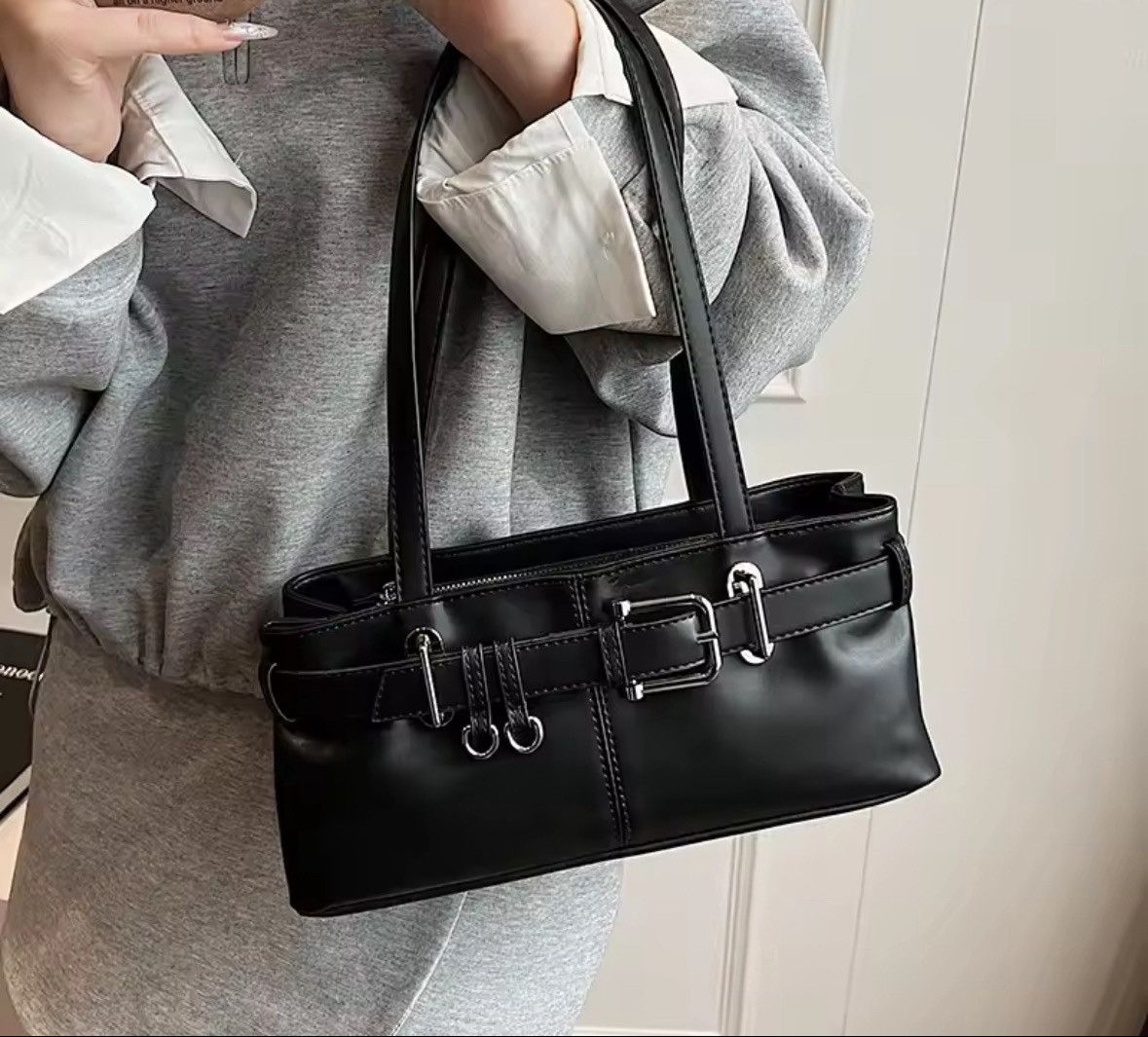 Other LEFTSIDE Small PU Leather Solid Color Underarm Bags Size ONE SIZE - 1 Thumbnail