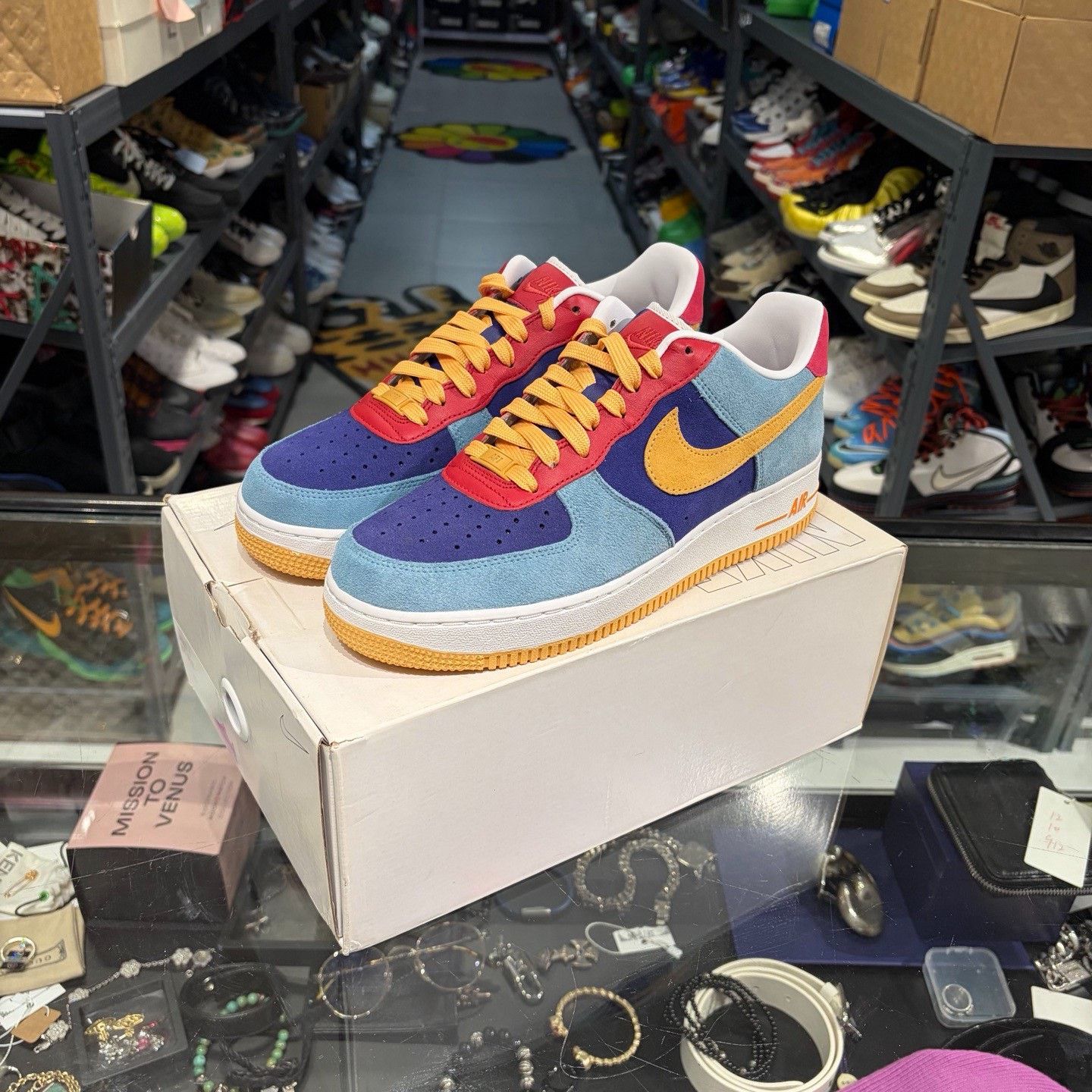 Nike Nike Lowtop Sneakers 9 Men Size US 9 / EU 42 - 1 Thumbnail
