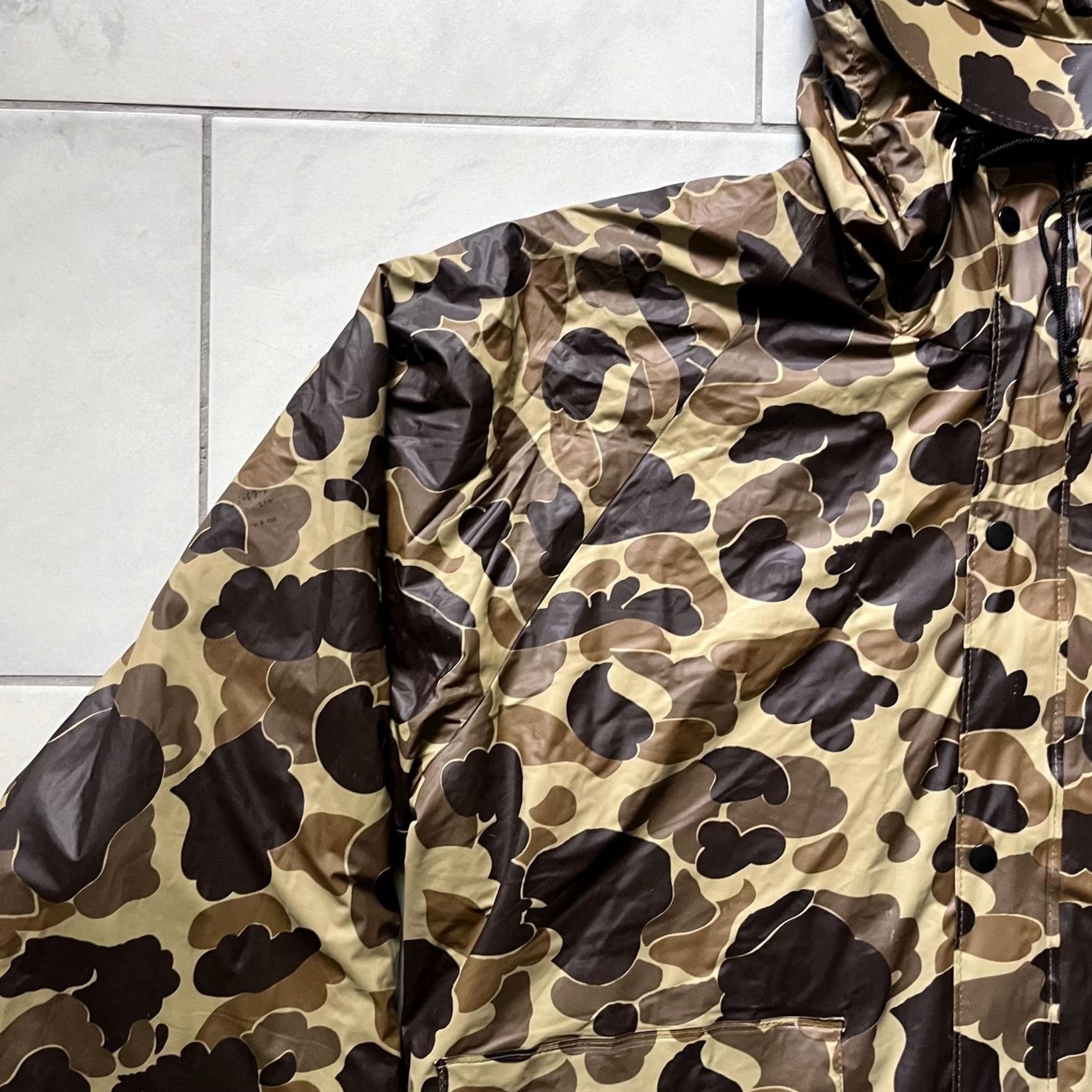 Vintage VINTAGE L.L. Bean Guide Jacket Pants Set Mens Large 36x32 Camo Insulated Hood PVC Camouflage 2 Piece Army Outdoor Mens Size US 33 - 6 Thumbnail