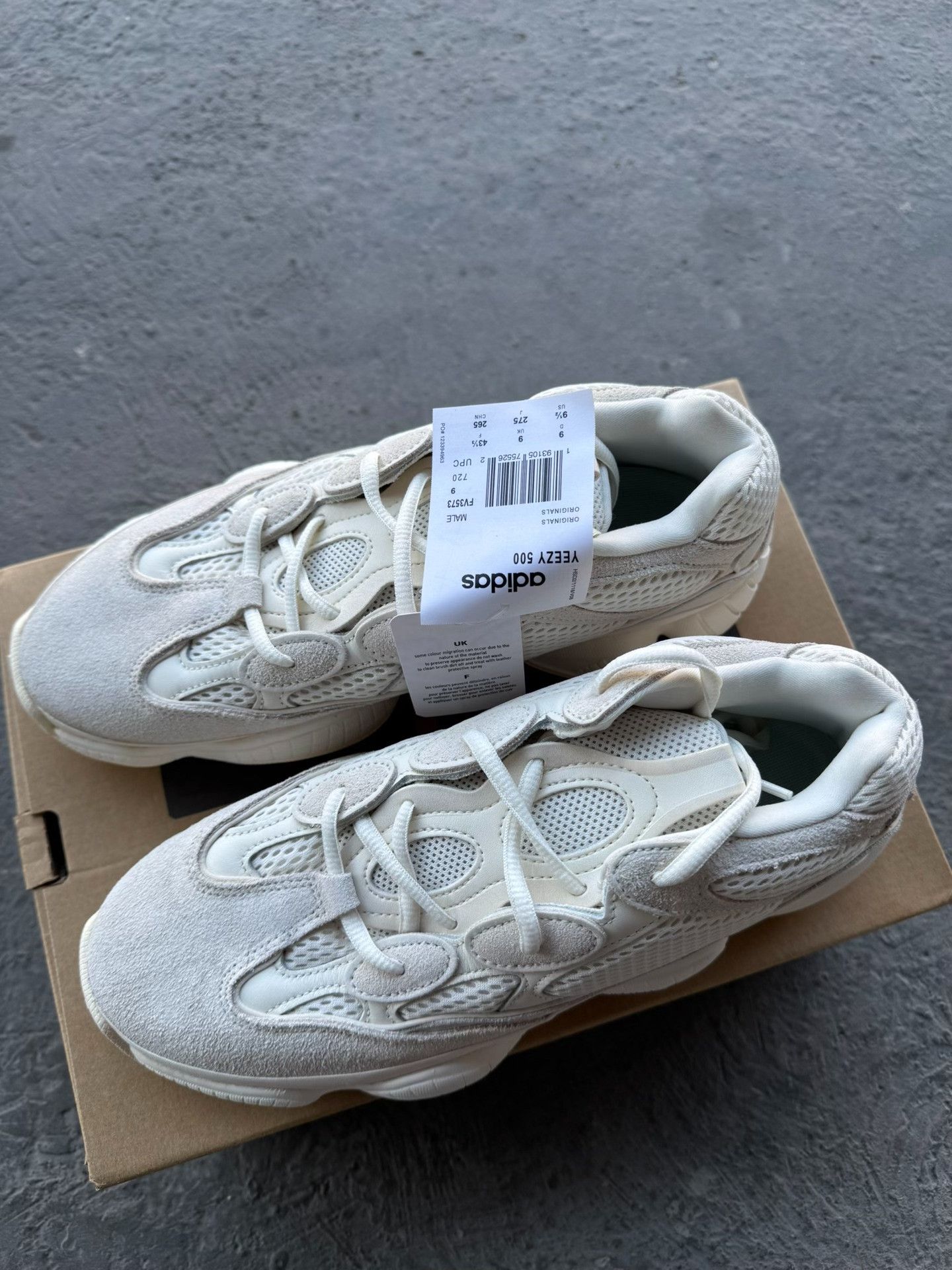 Adidas Adidas YEEZY500 White Lowtop Sneakers 9 Men Size US 9 / EU 42 - 1 Thumbnail