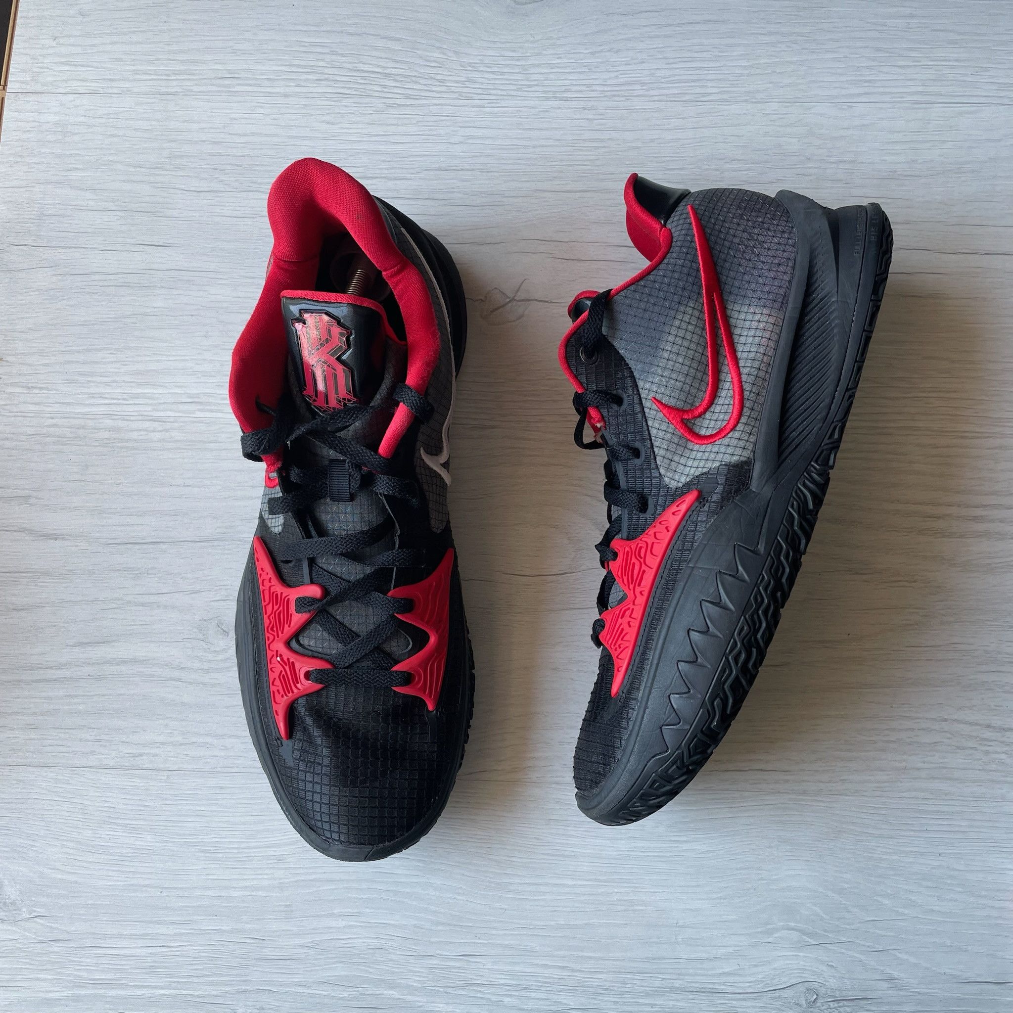 Nike Nike Kyrie Low 4 Size US 14 / EU 47 - 1 Thumbnail